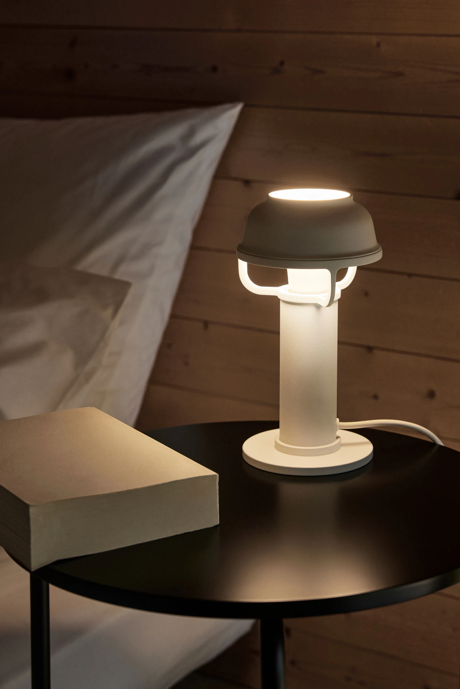 Artek Kori Bordslampa, vit från Artek, bild 4