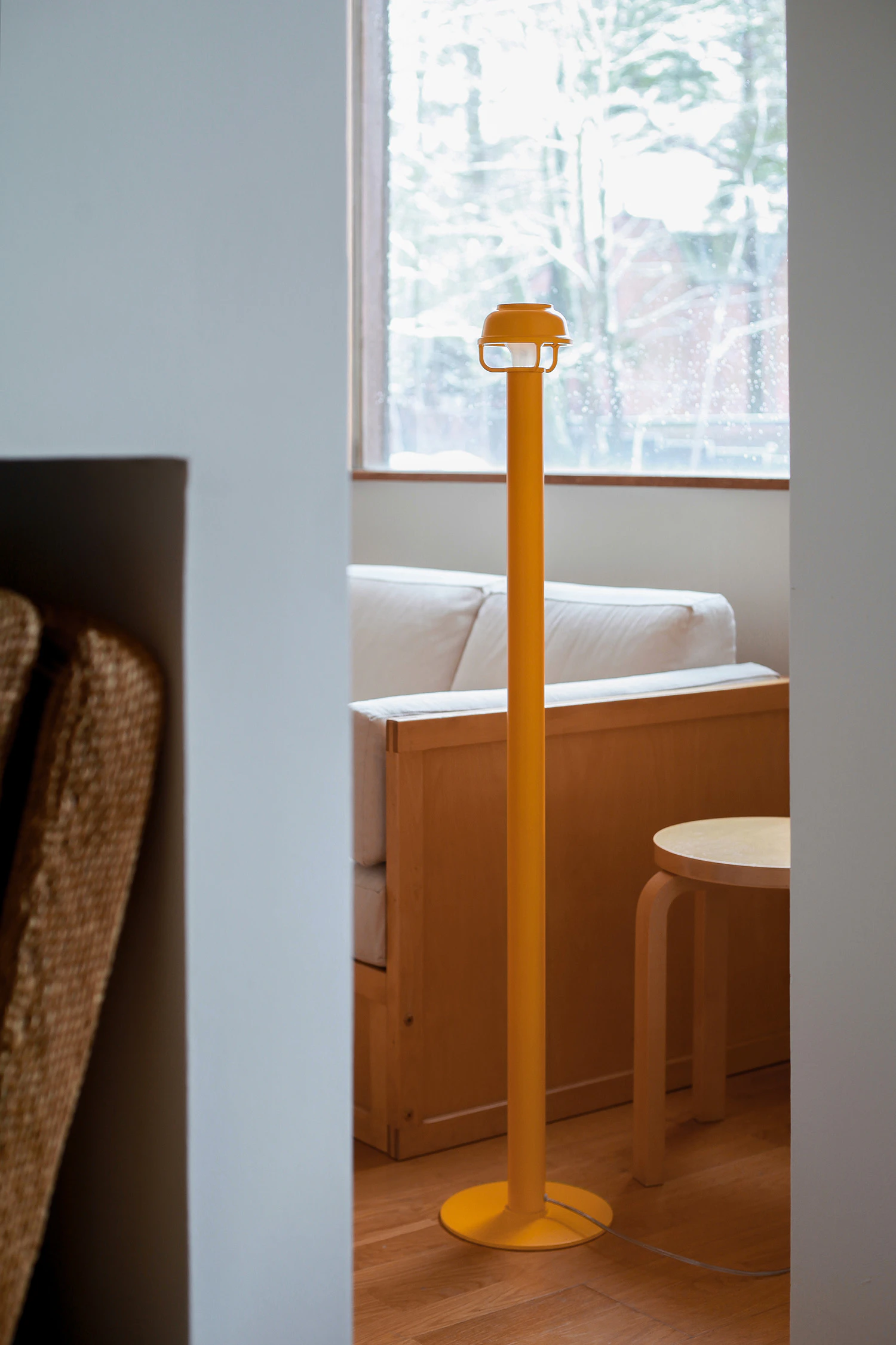 Artek Kori Golvlampa, orange från Artek, bild 3