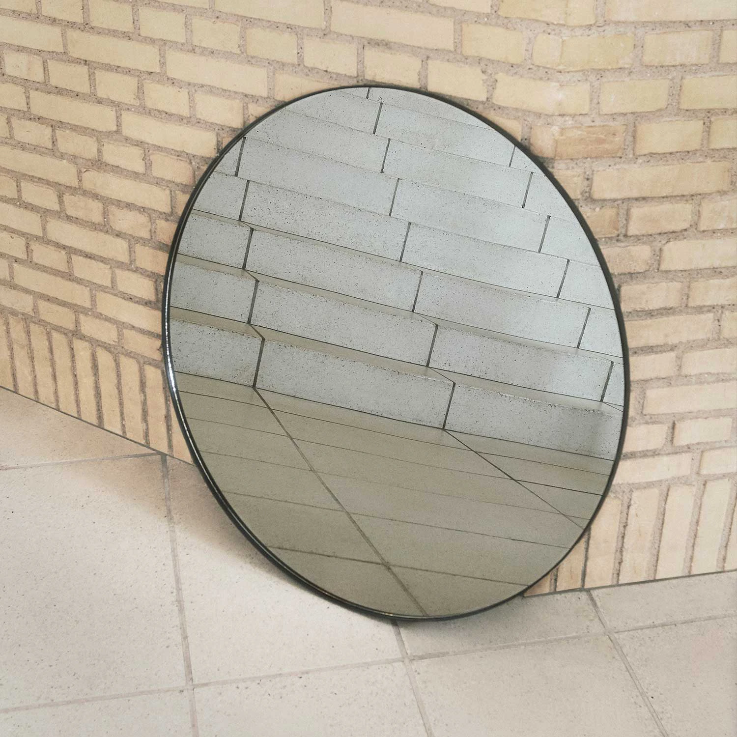 Aytm Circum Väggspegel, svart från AYTM, bild 2