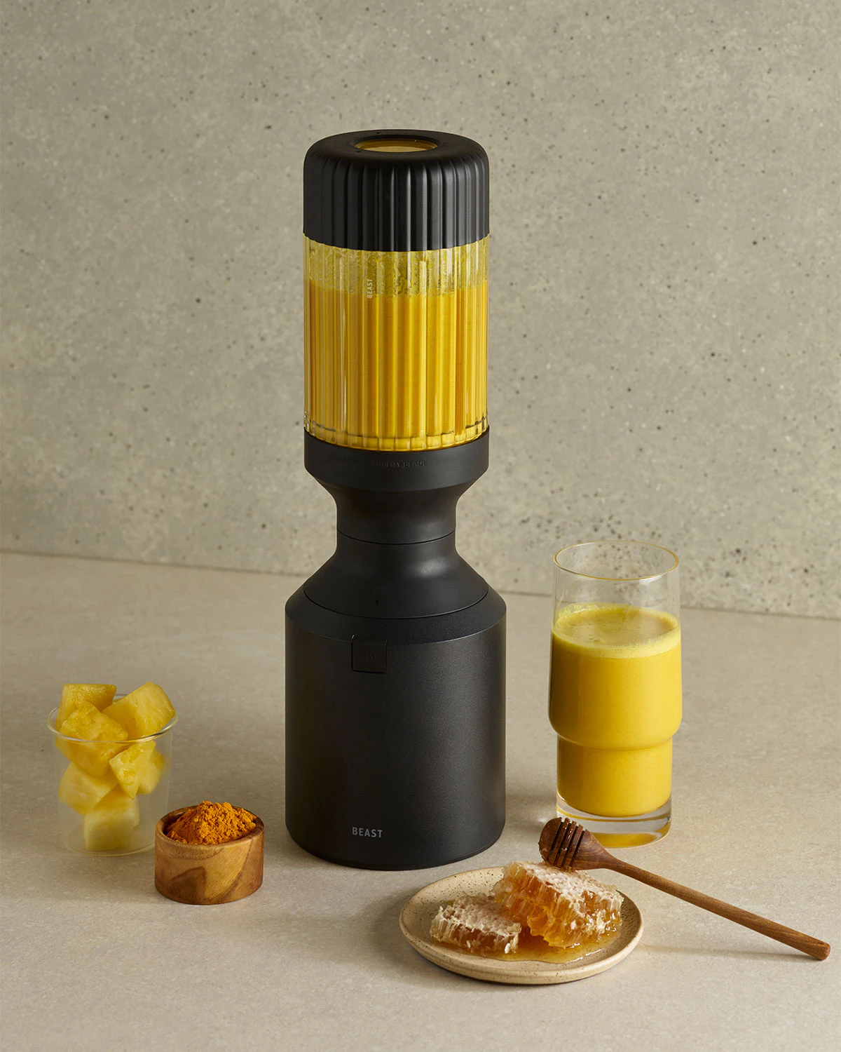 Beast Mega Plus 1200 Blender, carbon black från Beast, bild 3