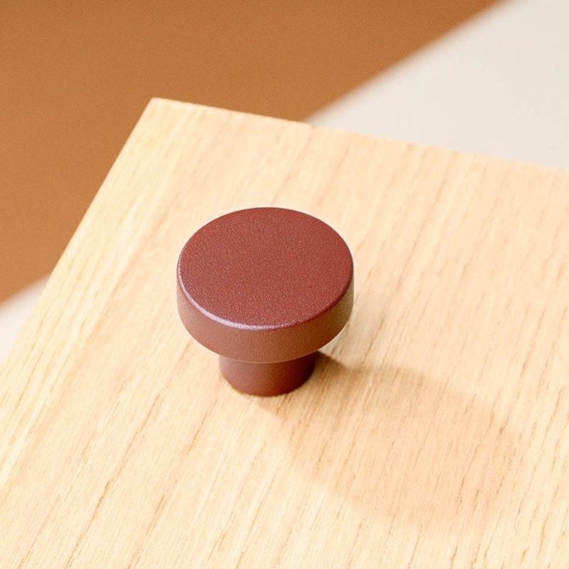 Circular Knopp, Reddish Brown