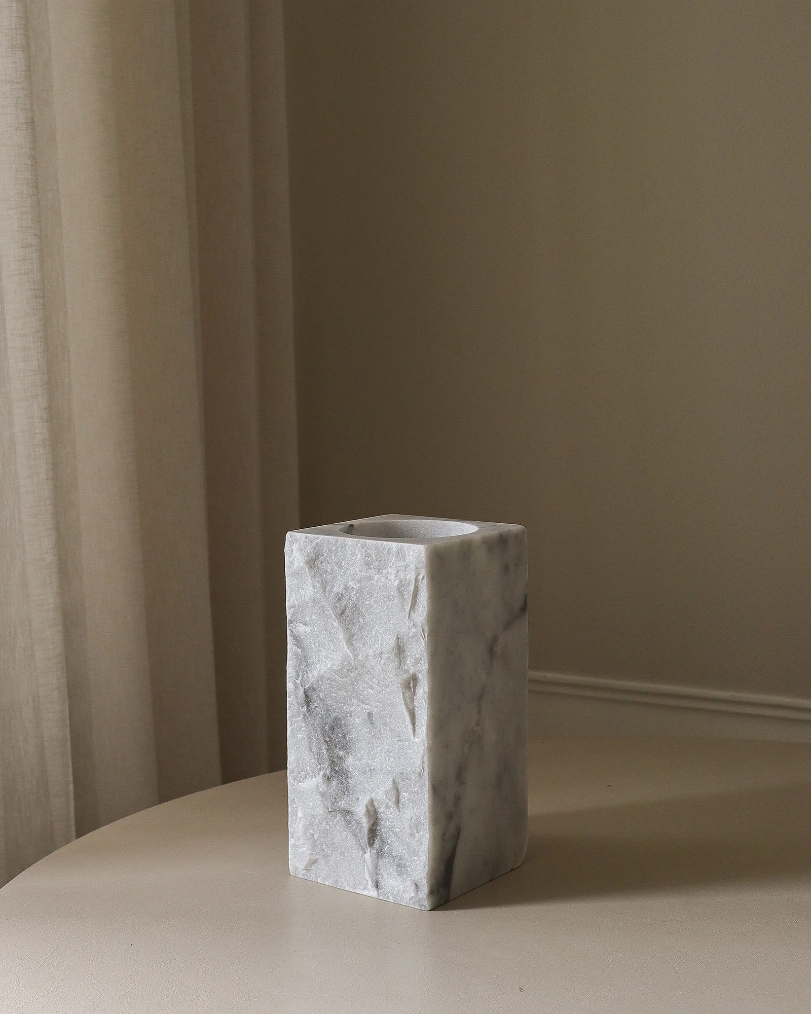 Botané Edge Vas, white carrara från Botané, bild 3