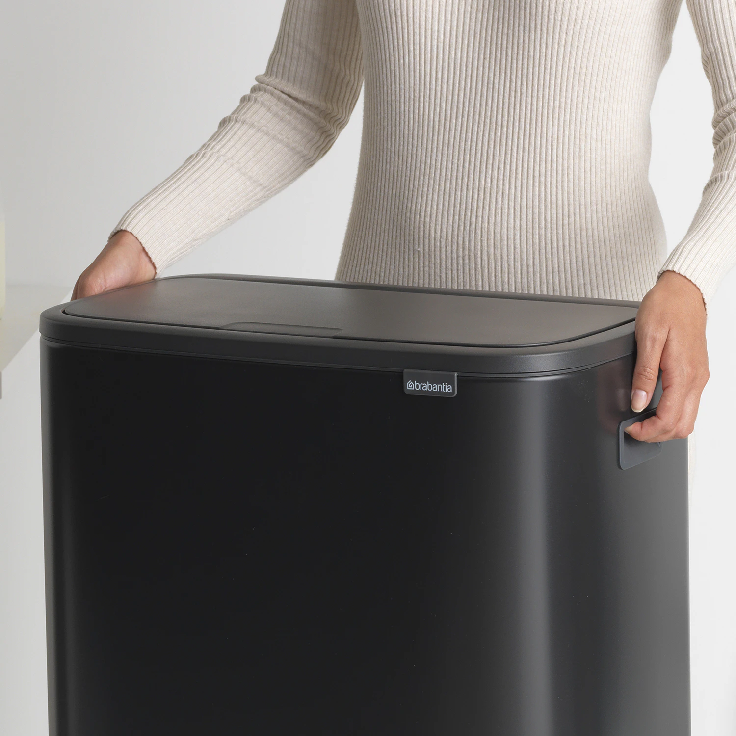 Brabantia Bo Touch Top Papperskorg 2 x 30l, mattsvart från Brabantia, bild 4