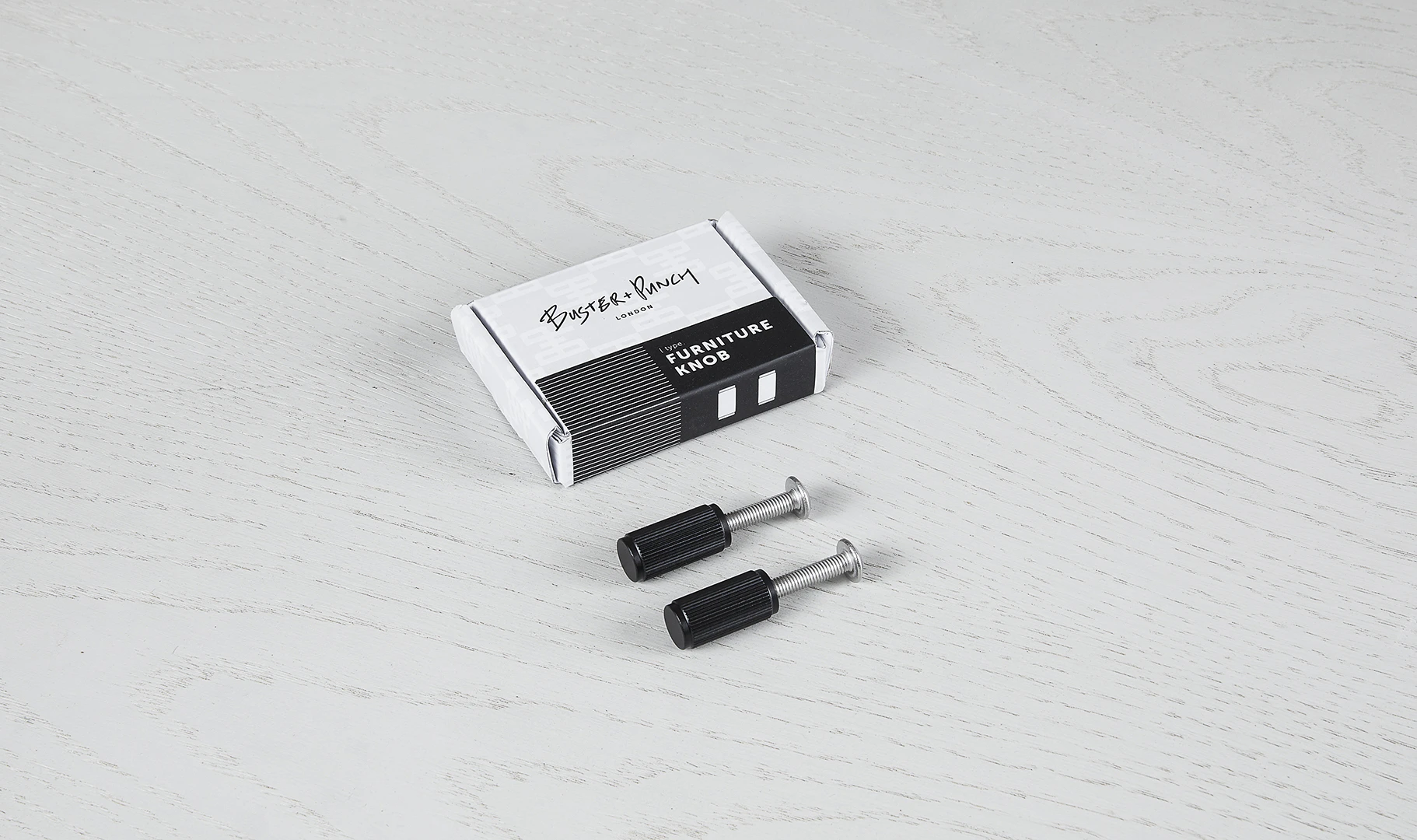 Buster + Punch Linear Knoppar 2-pack, svart från Buster + Punch, bild 2