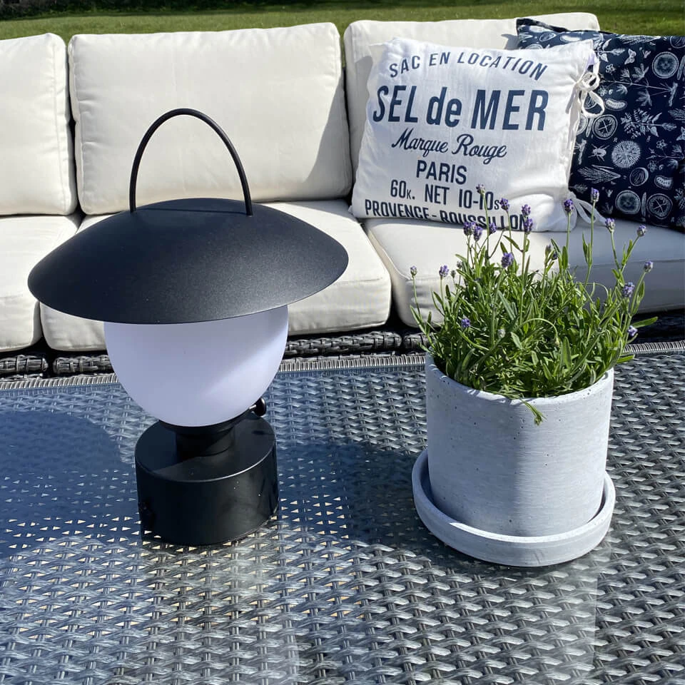 By Rydéns Castro Bordslampa Portabel Sand Black, sandsvart från By Rydéns, bild 5