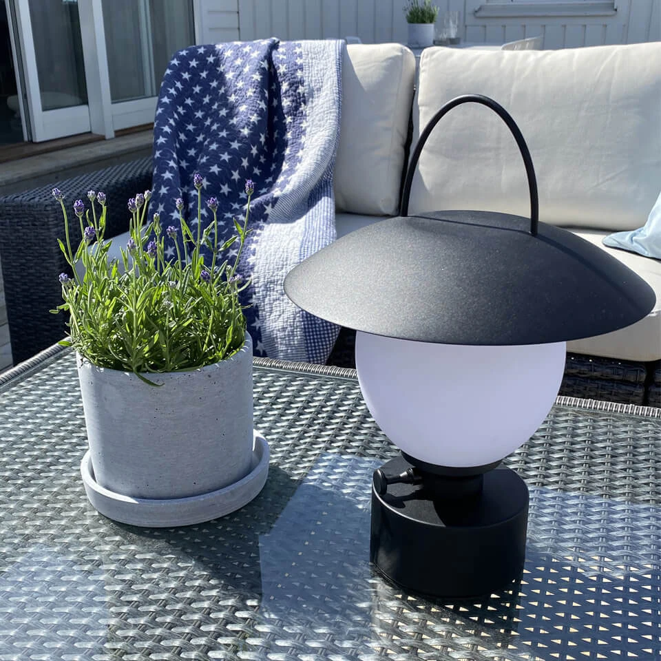 By Rydéns Castro Bordslampa Portabel Sand Black, sandsvart från By Rydéns, bild 3