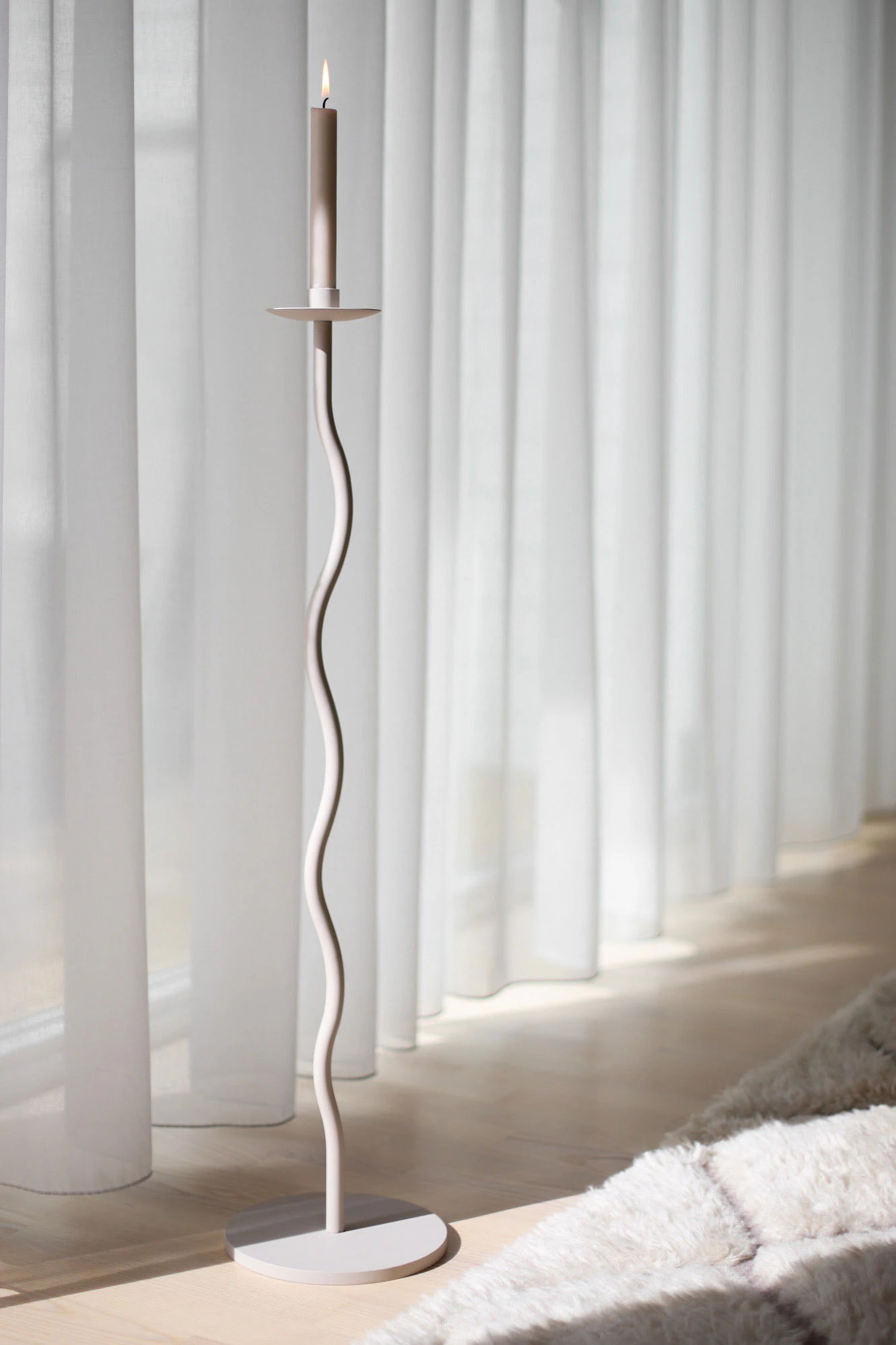 Cooee Design Curved Ljushållare, sand från Cooee Design, bild 2