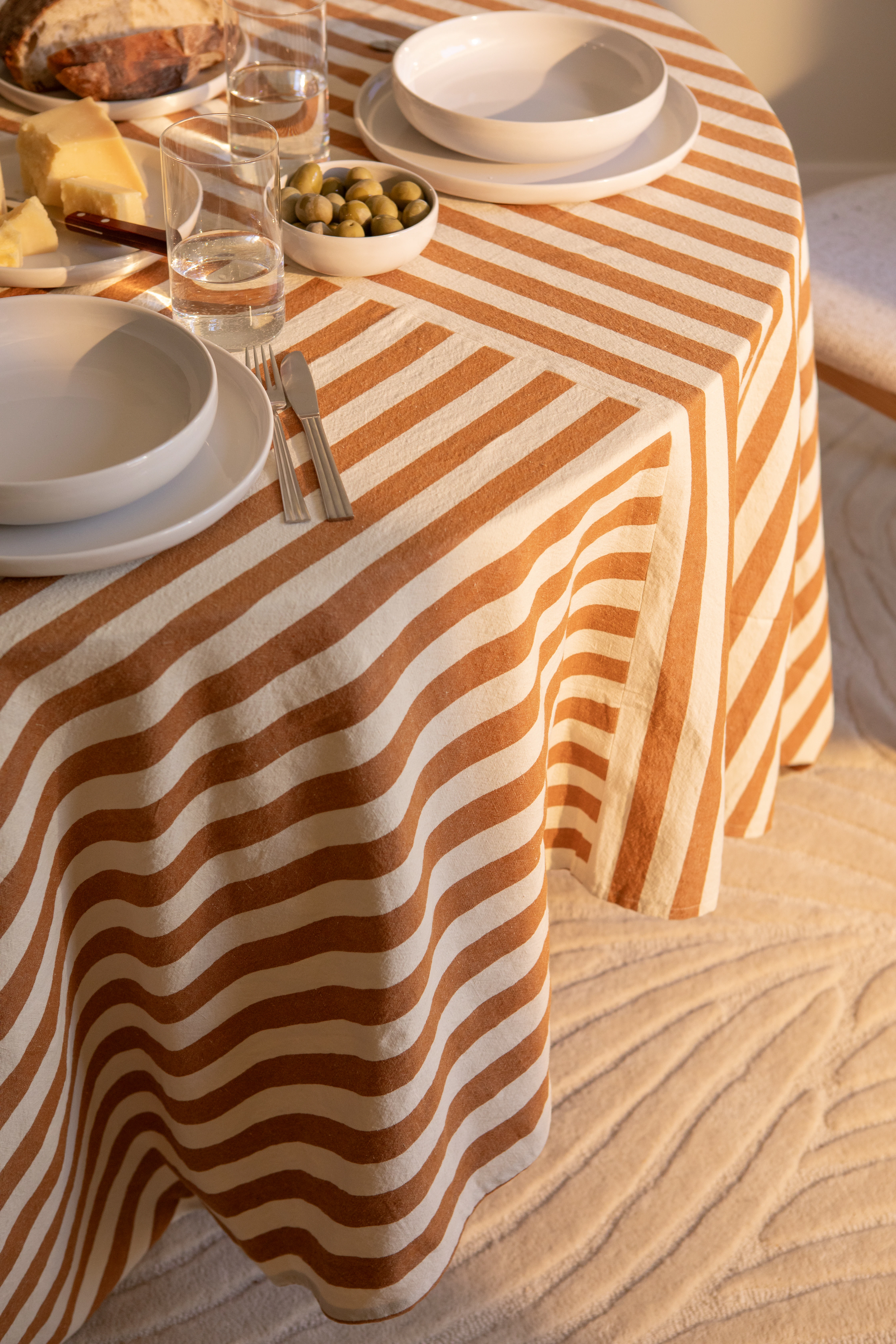 Decotique Block Stripe Duk 140x240 Cm, brun från Decotique, bild 3