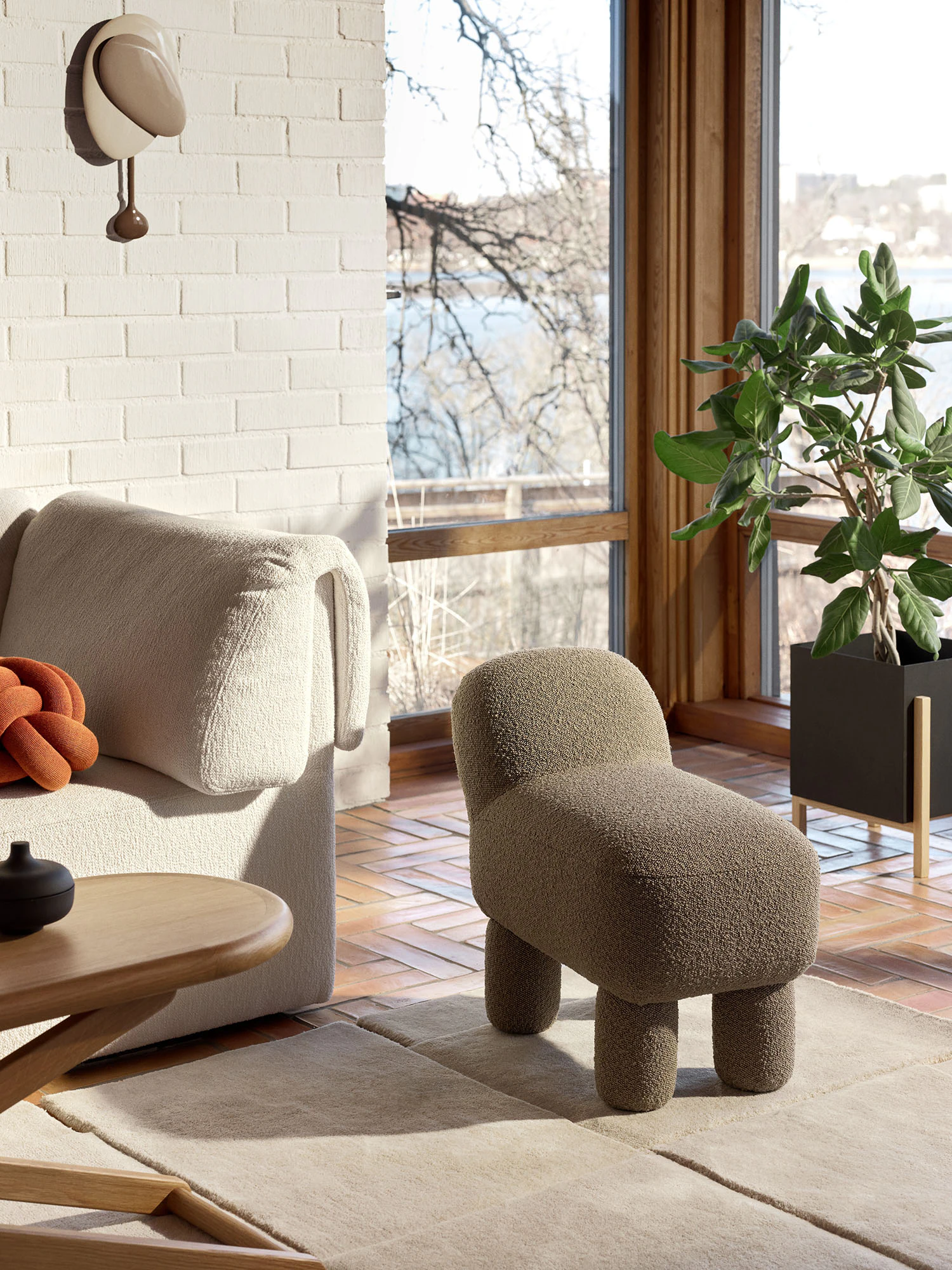 Design House Stockholm Lulu Sittpuff, brun från Design House Stockholm, bild 2