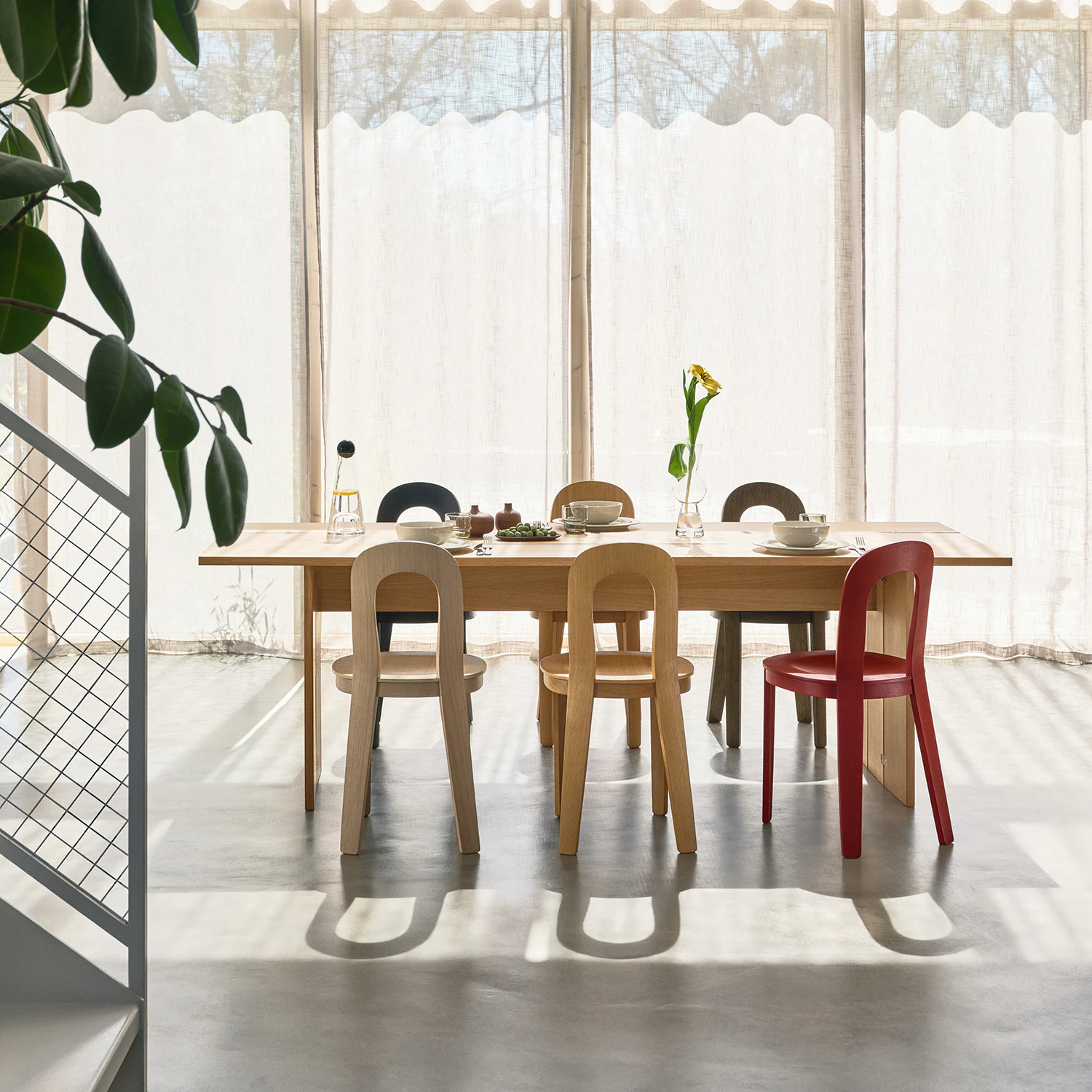 Design House Stockholm Olivia Stol, svart från Design House Stockholm, bild 3