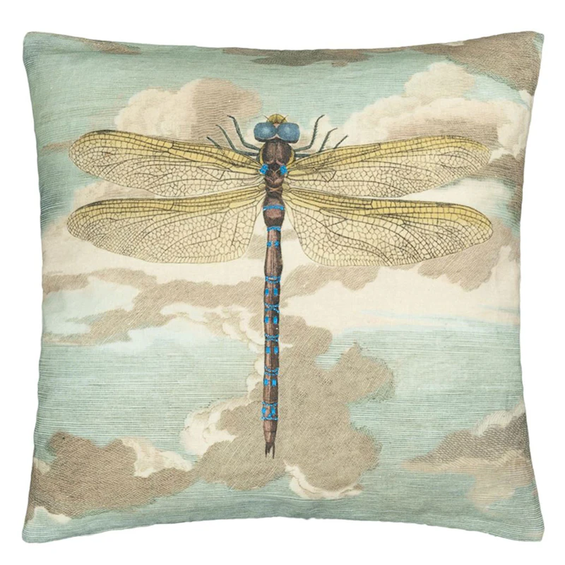 Dragonfly Over Clouds Kudde 50x50 cm, Sky Blue