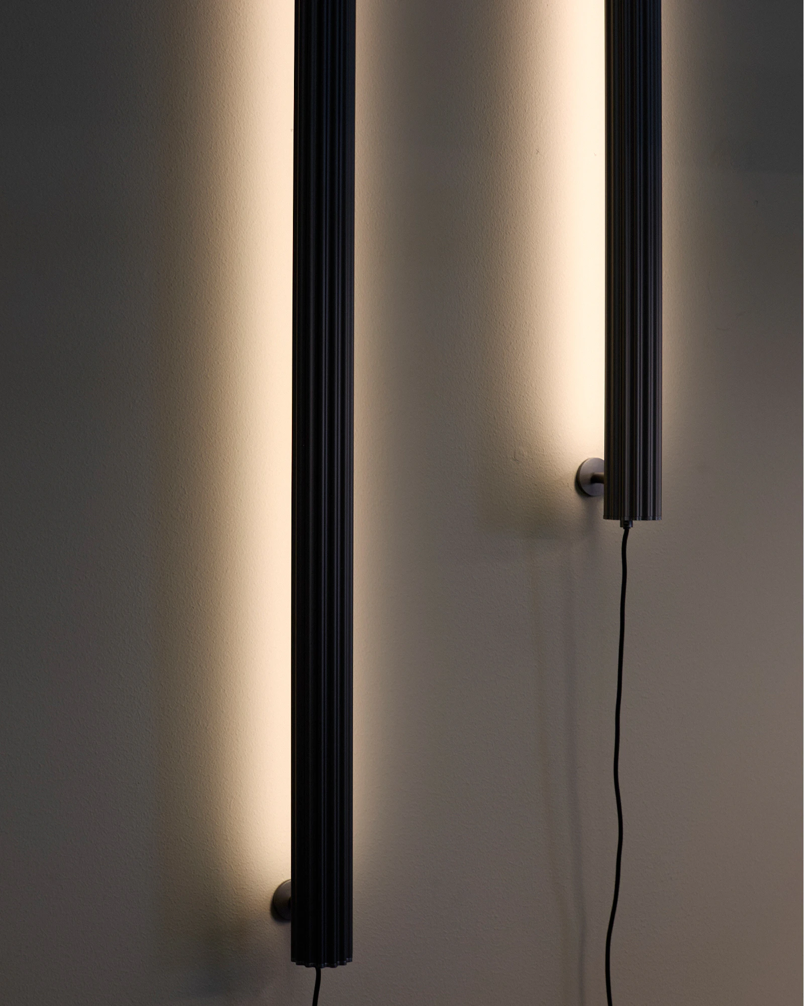 Edgeform Rate Vägglampa 115 Cm, antracit från Edgeform, bild 2