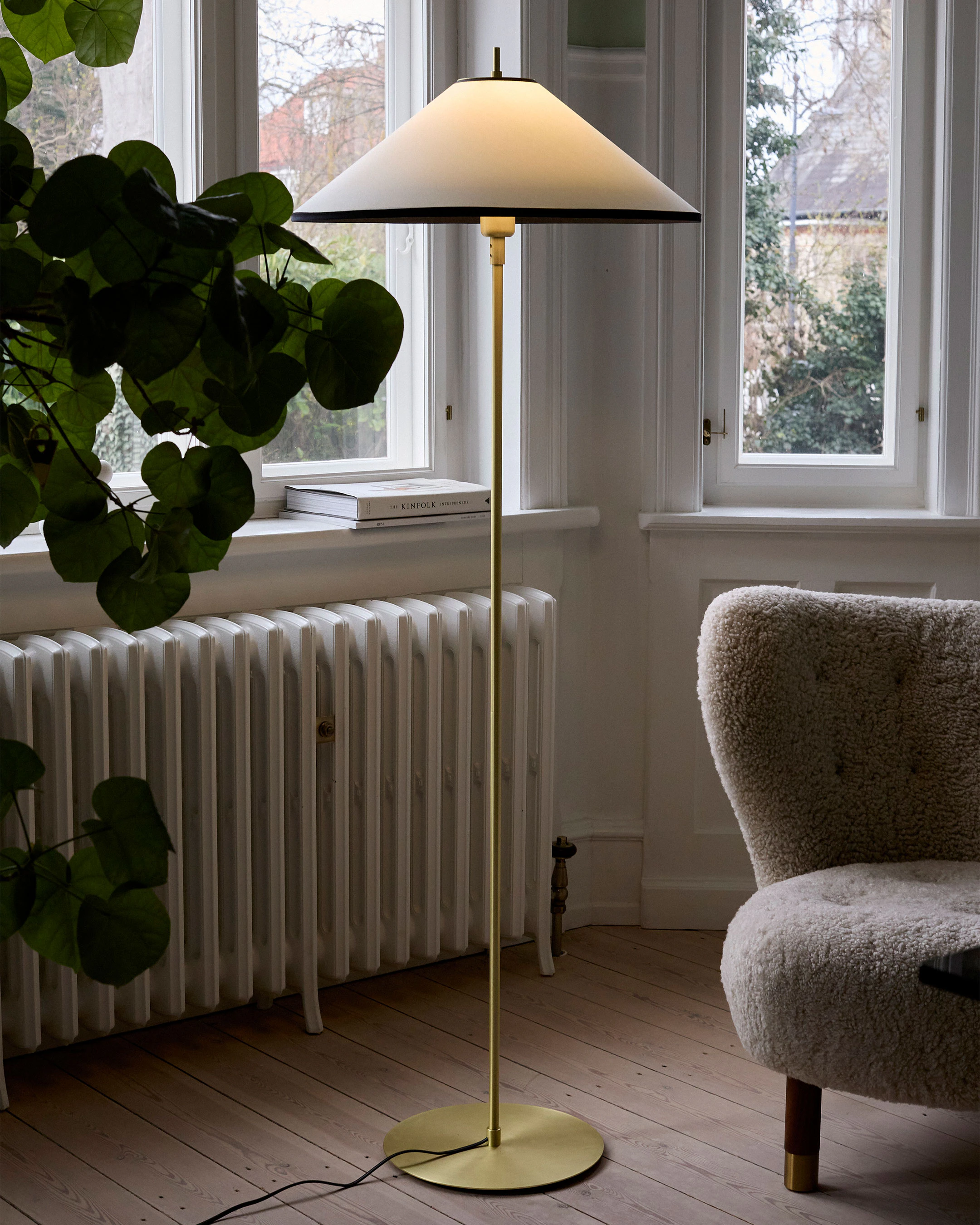 Edgeform Tafta Golvlampa Ø52 Cm, svart från Edgeform, bild 5