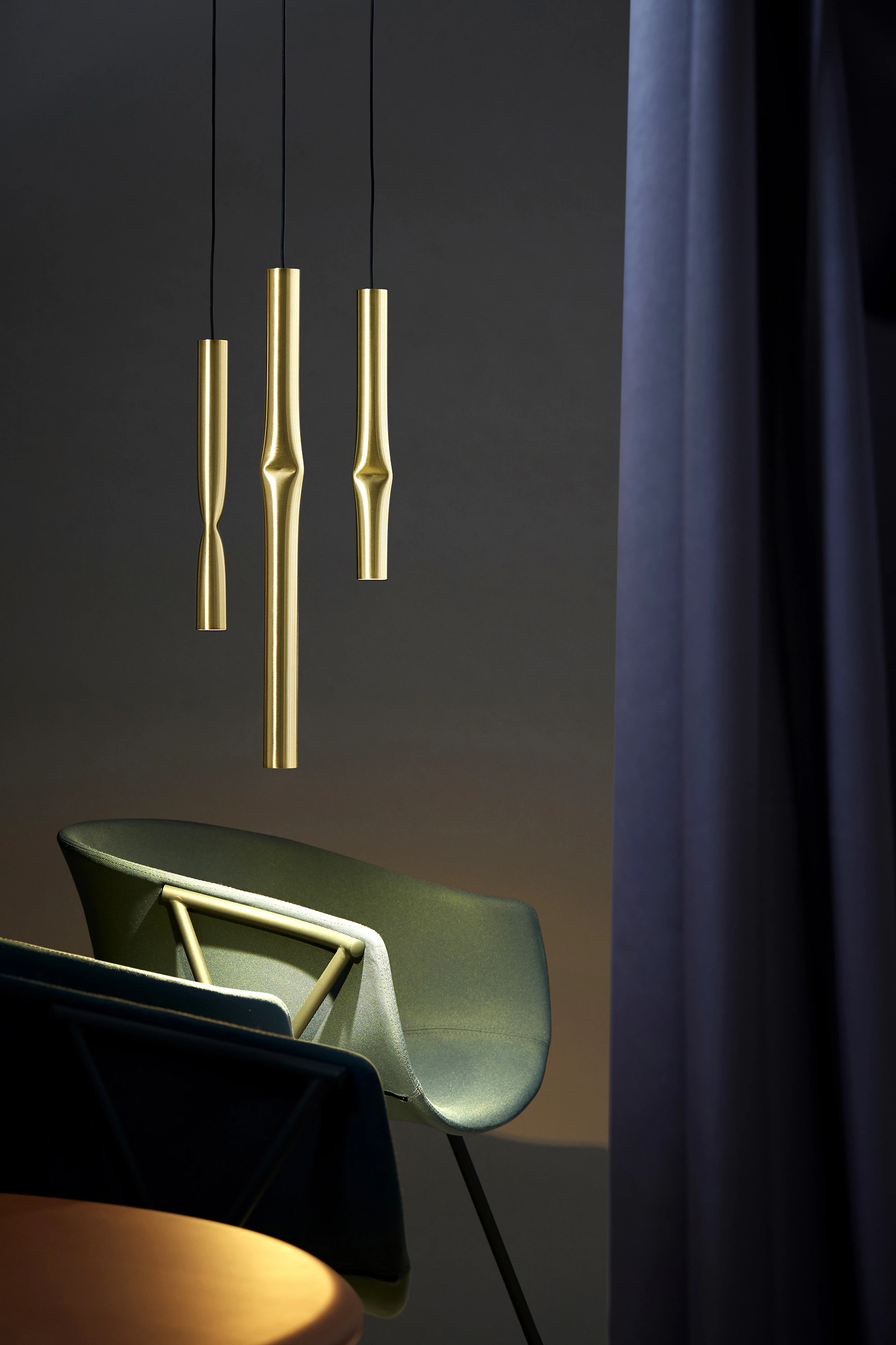 Estiluz Flow T-3735s Pendel Satin Gold /, svart från Estiluz, bild 3