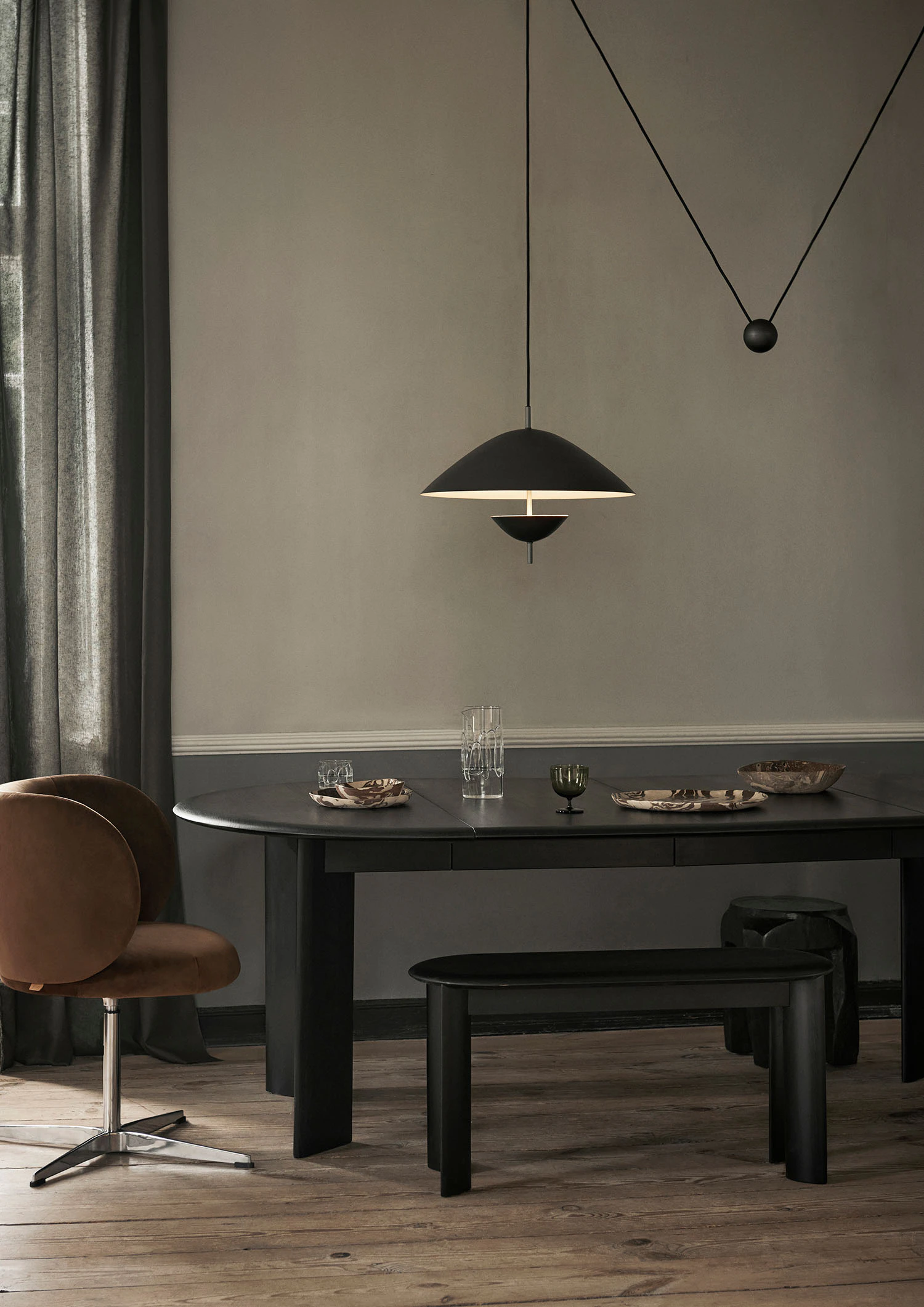 Ferm Living Bevel Bord Förlängningsbar X2, svart bok från Ferm Living, bild 2