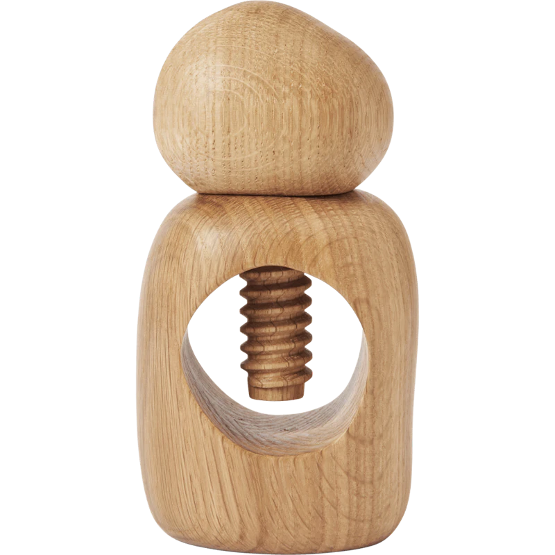 Cairn Nötknäckare, Ek