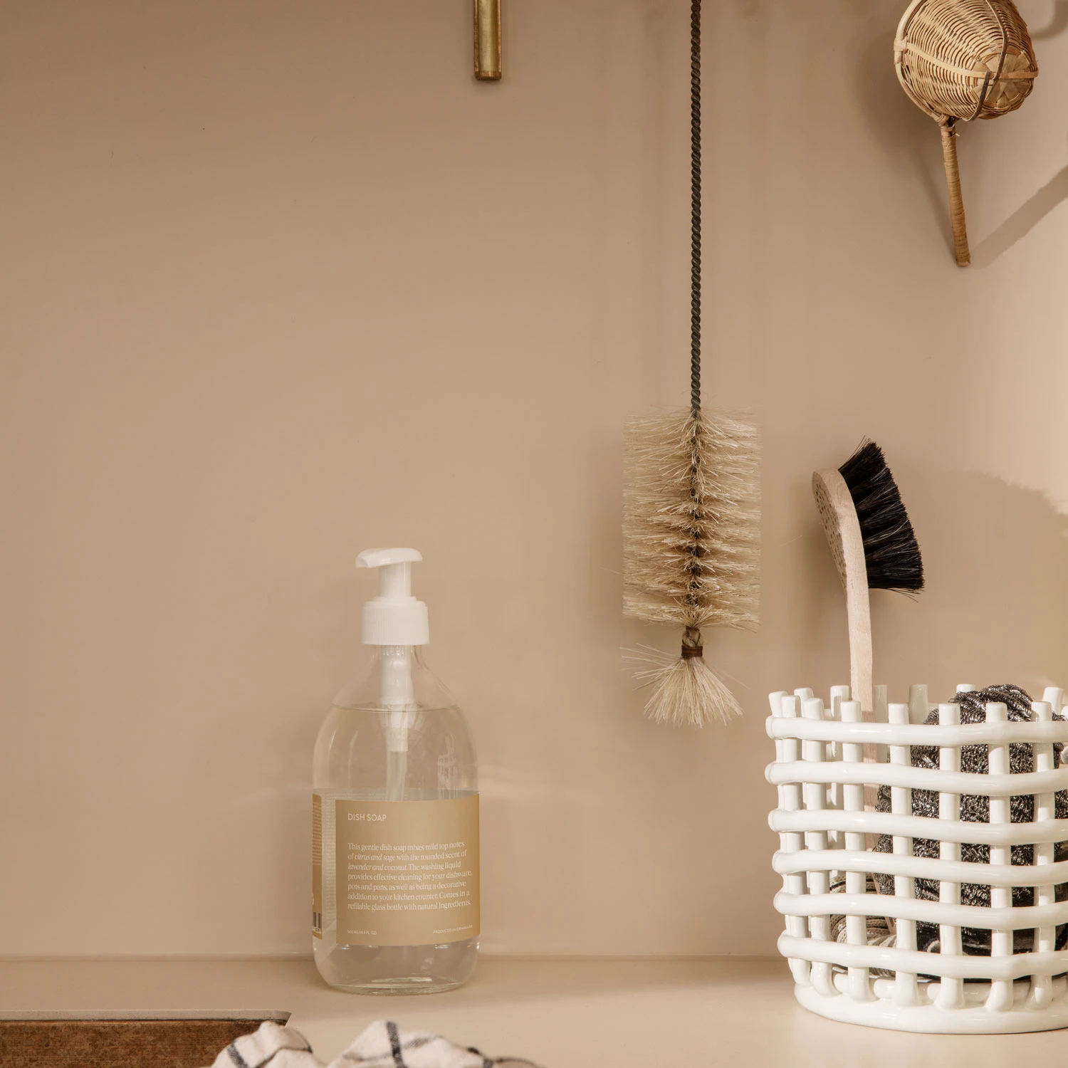 Ferm Living Ceramic Korg, off-white från Ferm Living, bild 2