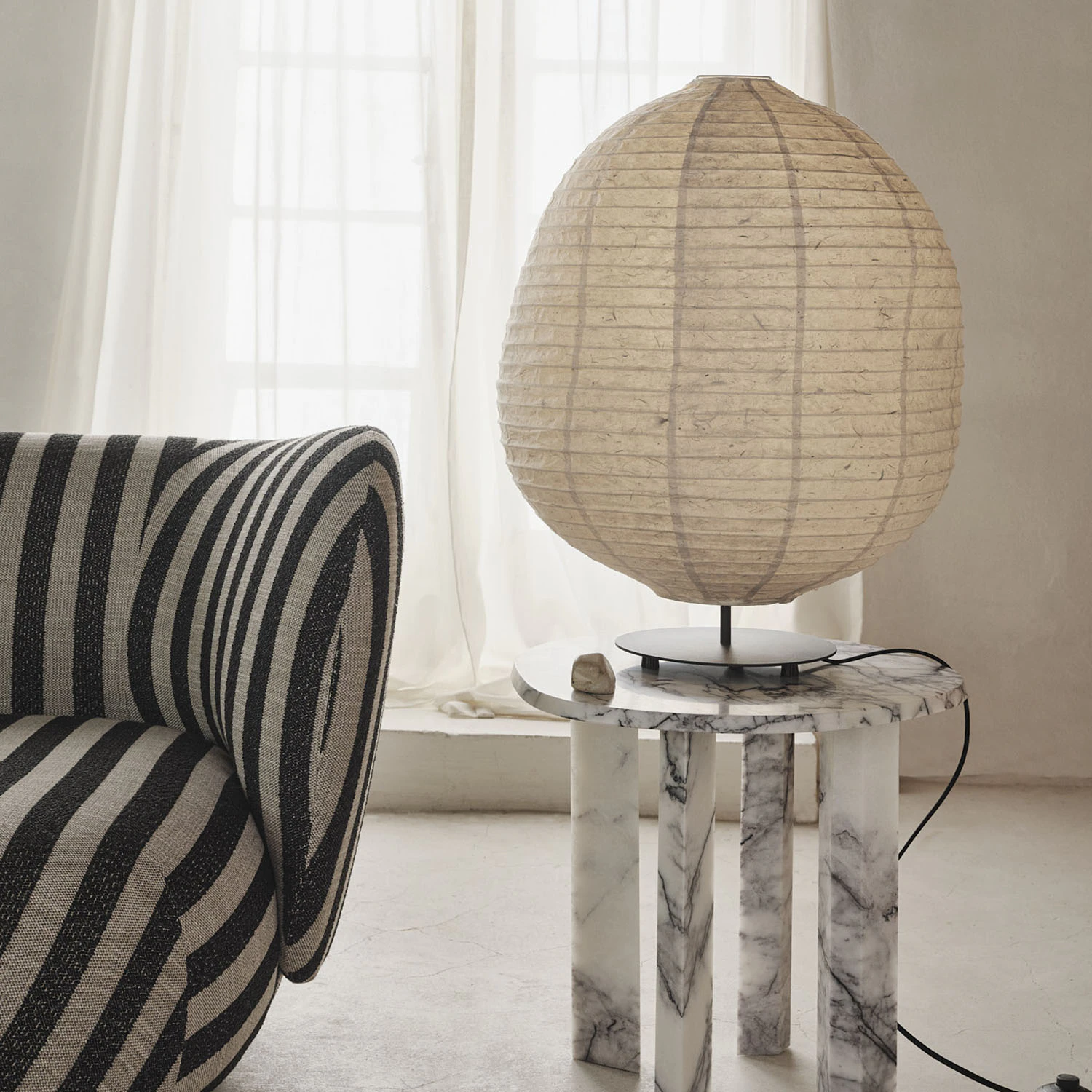 Ferm Living Kurbis Golvlampa Ø60 Cm Natural/, svart från Ferm Living, bild 3