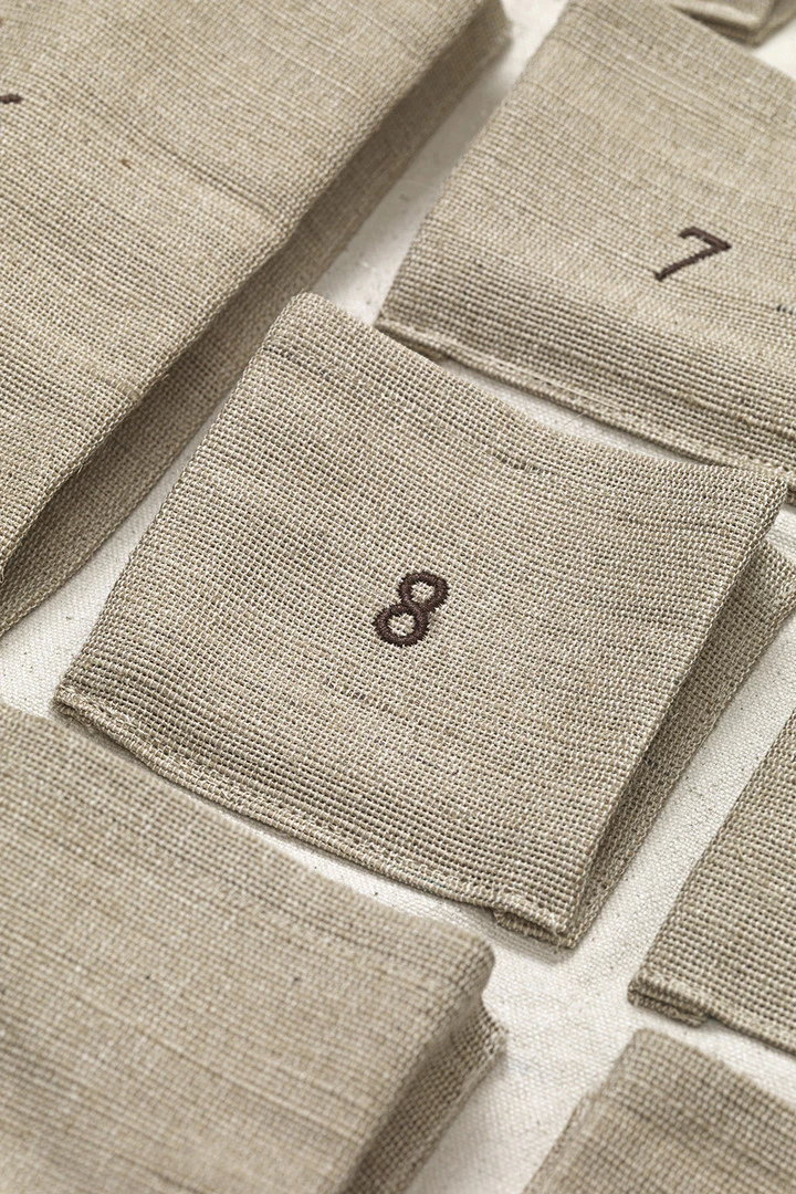 Ferm Living Pine Adventskalender Natur 90x125 Cm, natural från Ferm Living, bild 2