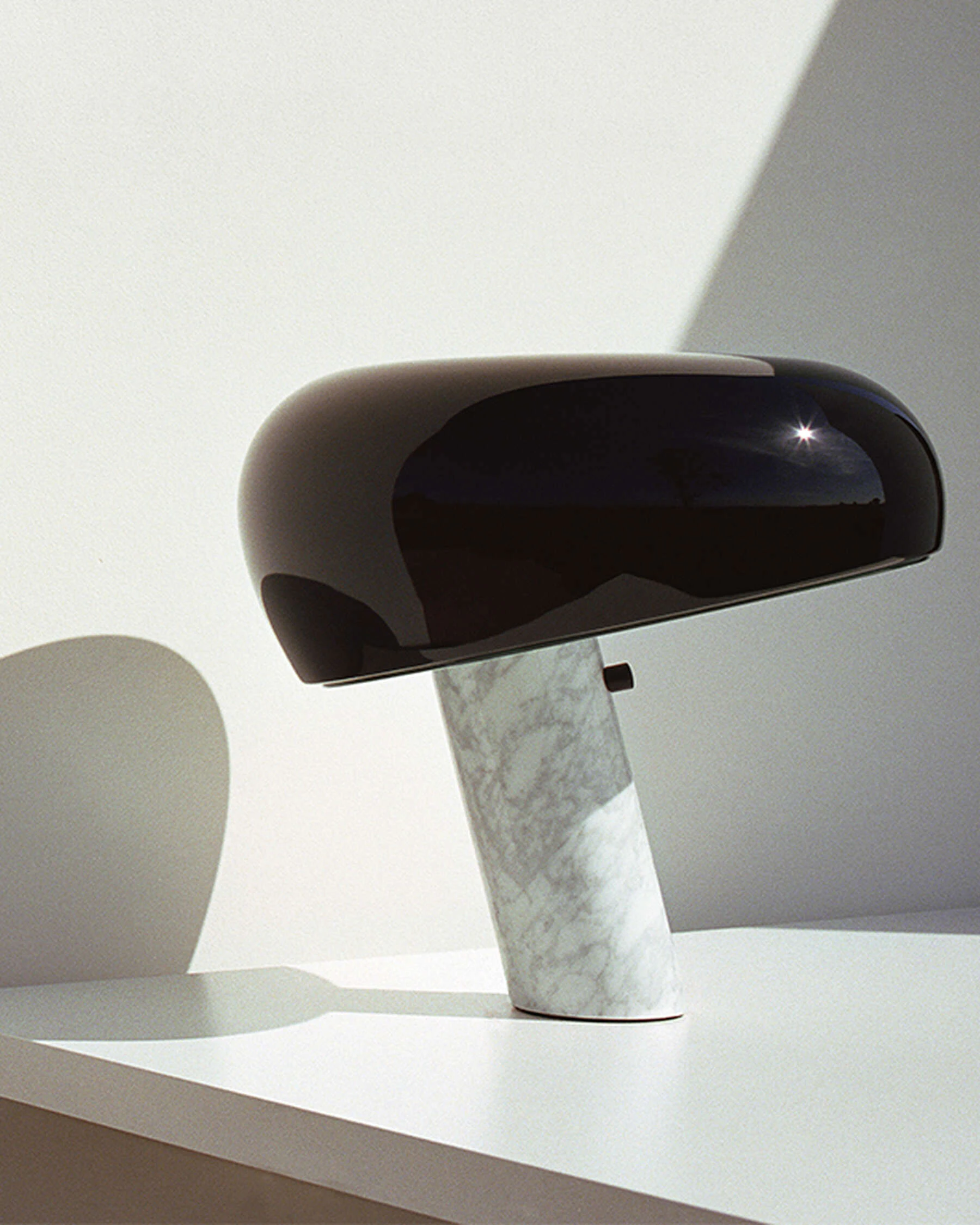 Flos Snoopy Bordslampa, svart från Flos, bild 3