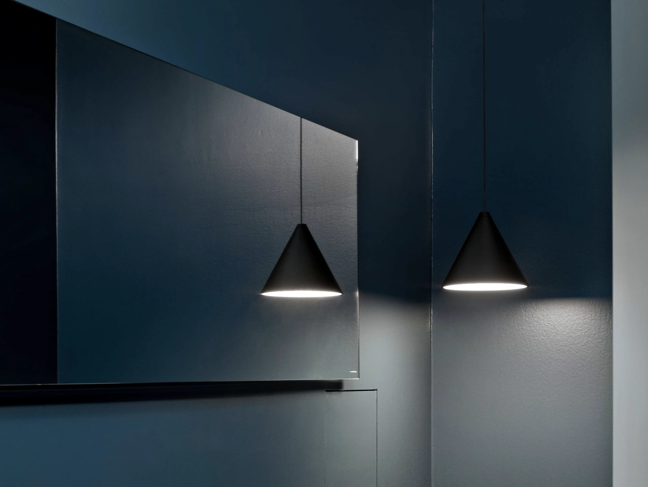 Flos String Light Cone Pendel 12m Dimbar Med Casambi, svart från Flos, bild 3