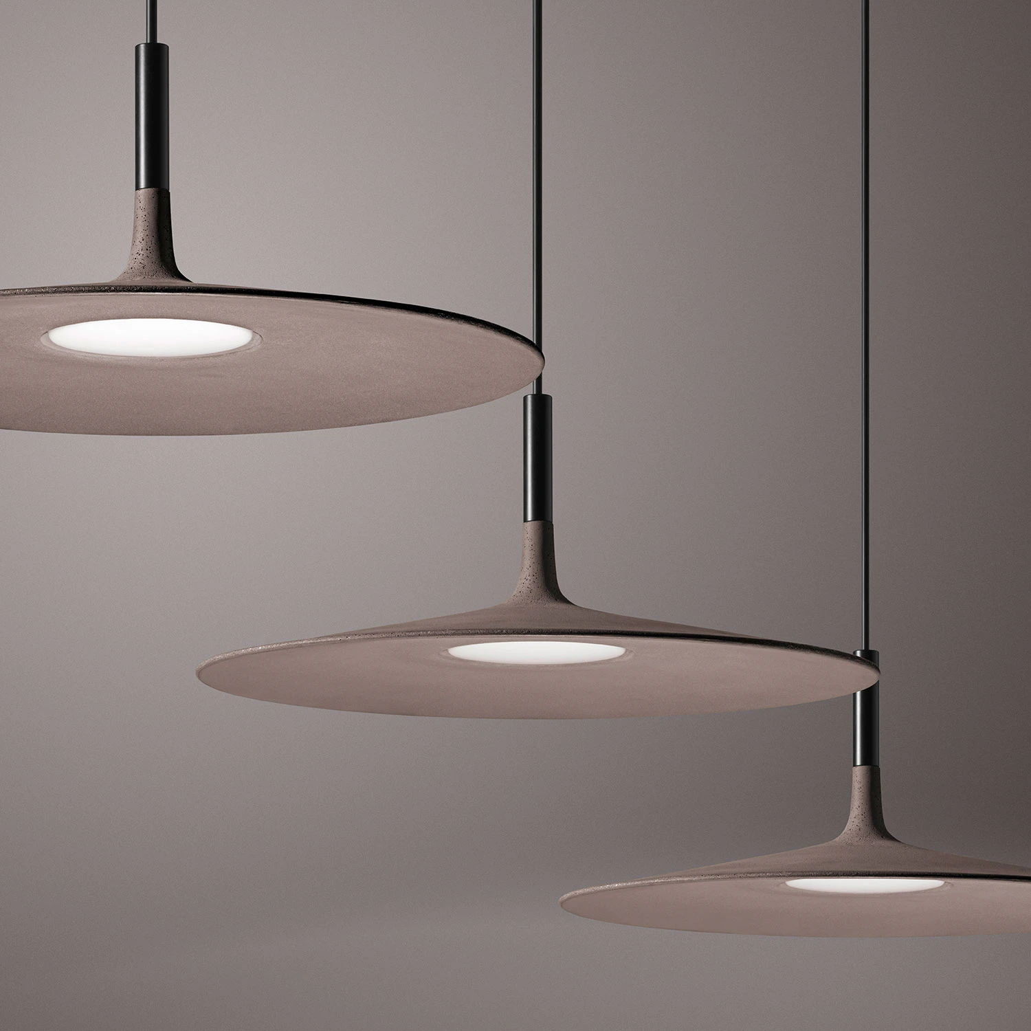 Foscarini Aplomb Pendel Stor, brun från Foscarini, bild 2