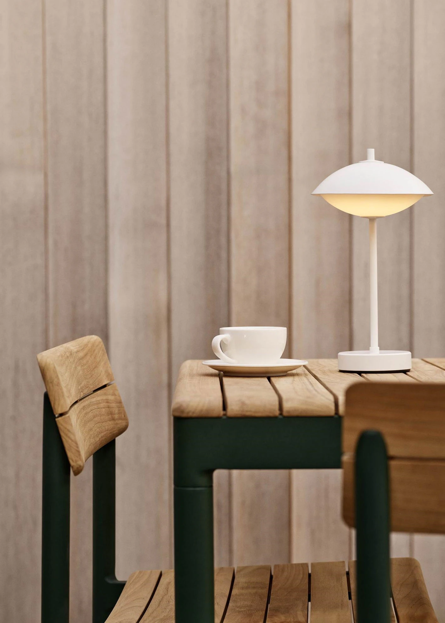 Fritz Hansen Clam Bordslampa Portabel, vit från Fritz Hansen, bild 4