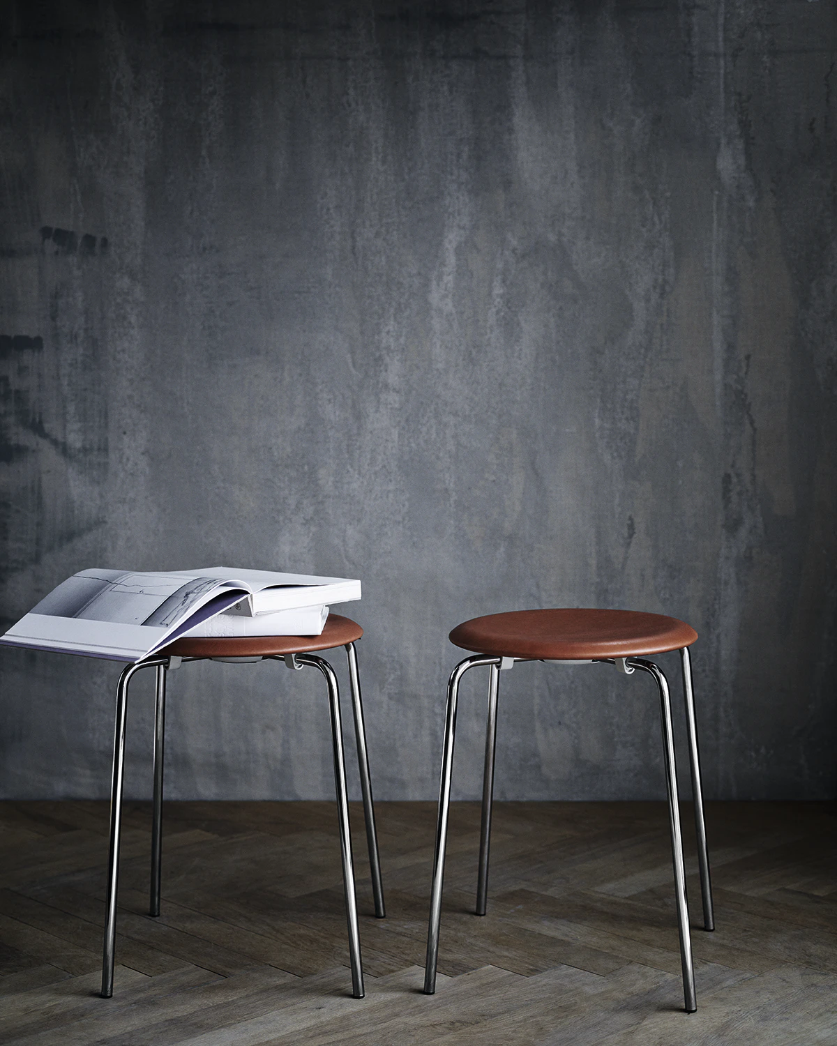 Fritz Hansen Dot Pall, valnöt från Fritz Hansen, bild 5