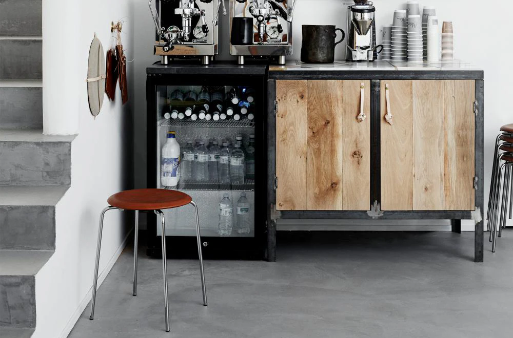 Fritz Hansen Dot Pall, valnöt från Fritz Hansen, bild 3