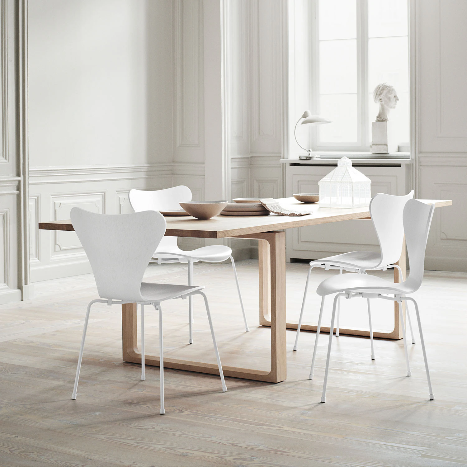 Fritz Hansen Kaiser Idell 6631-t Luxus Bordslampa, vit från Fritz Hansen, bild 2