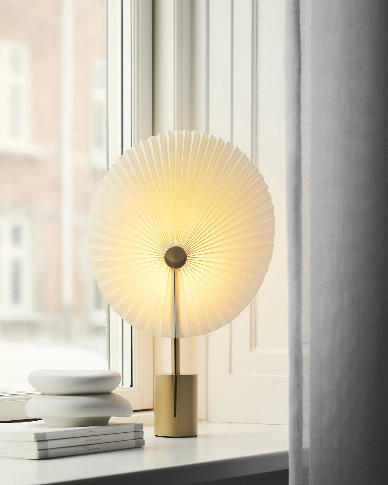 Gejst Liris Bordslampa Portabel, mässing från Gejst, bild 2