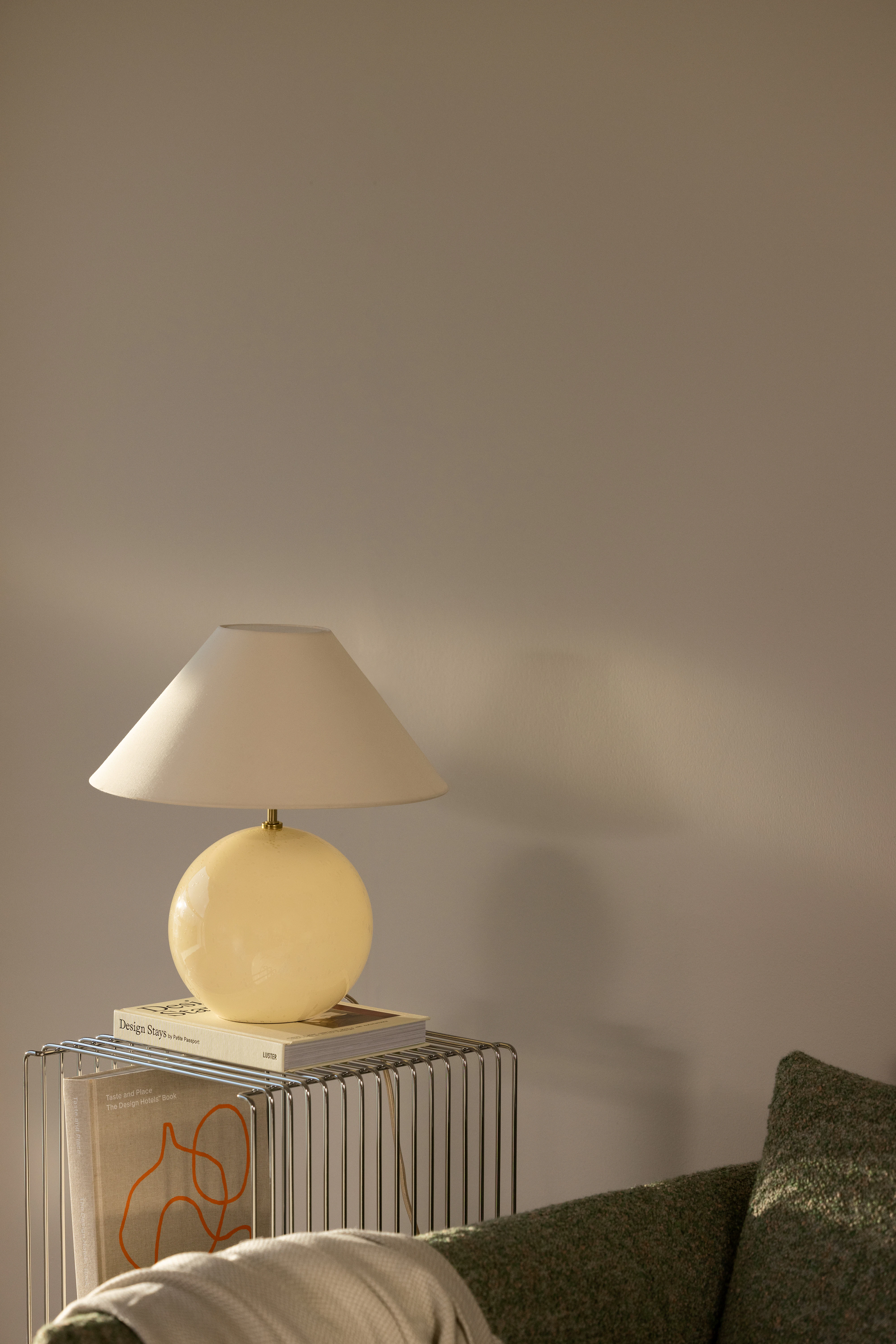 Globen Lighting Iris 35 Bordslampa, creme från Globen Lighting, bild 4