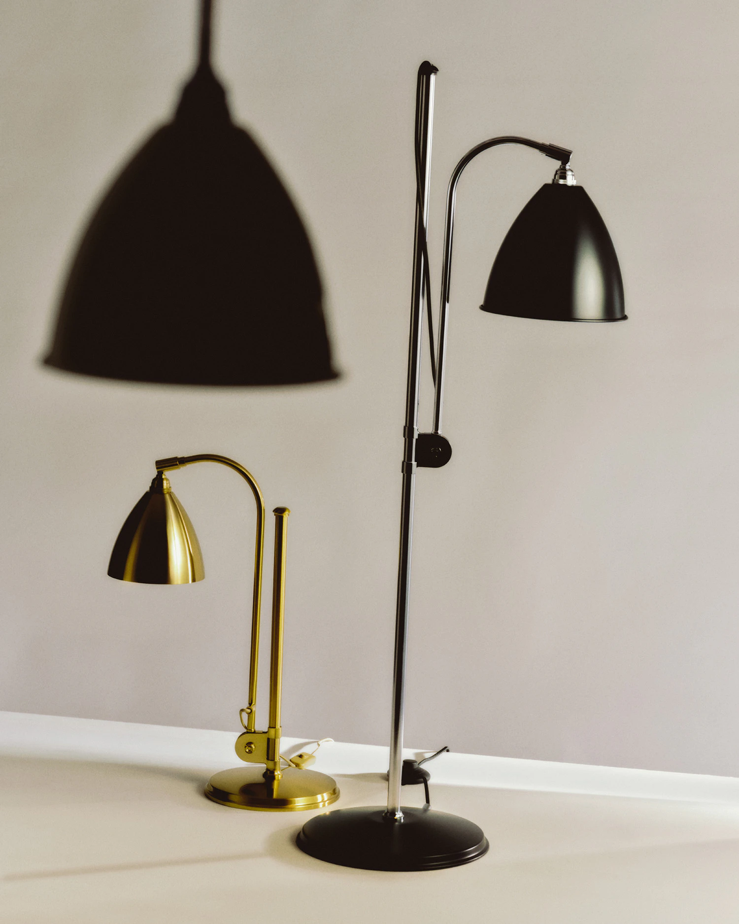Gubi Bestlite Bl3 M Golvlampa, svart från Gubi, bild 4