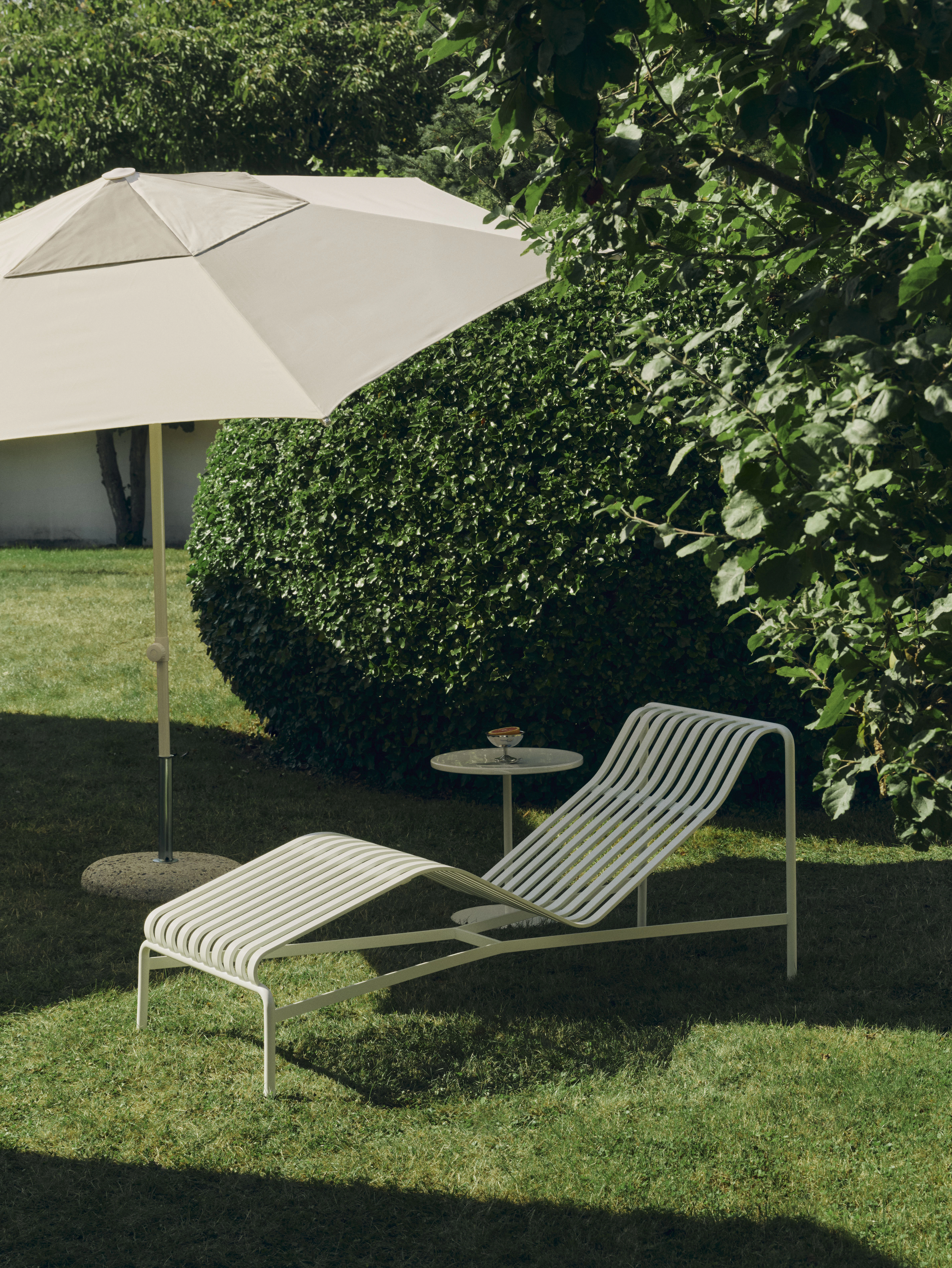 Hay Terrazza Parasol Hexagon, grå från HAY, bild 2