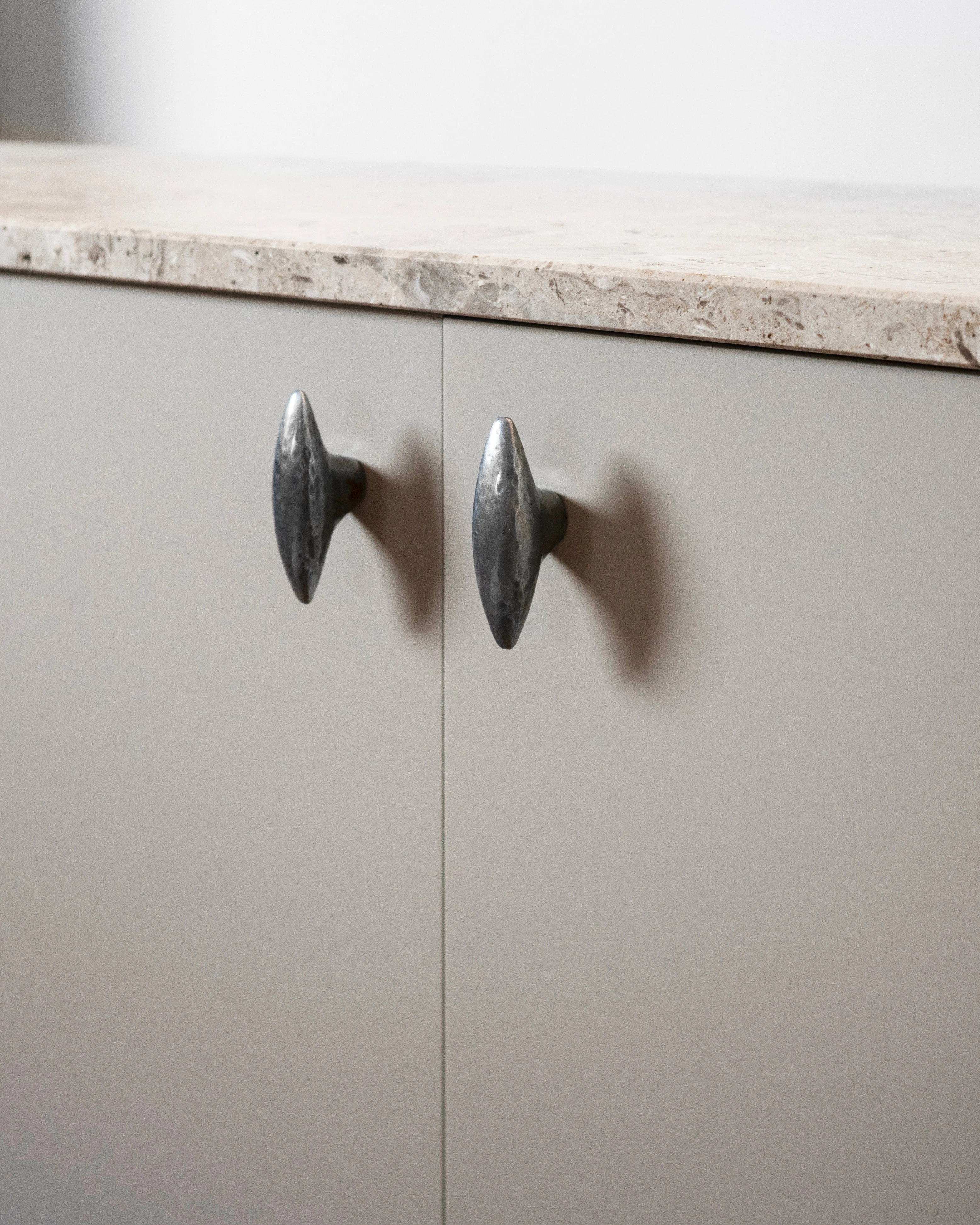 Hein Studio Belle Knopp Zinc, zink från Hein Studio, bild 5