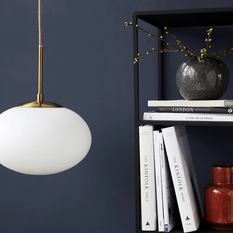 Opal Pendel Vit, 30 cm från House Doctor | RoyalDesign.se