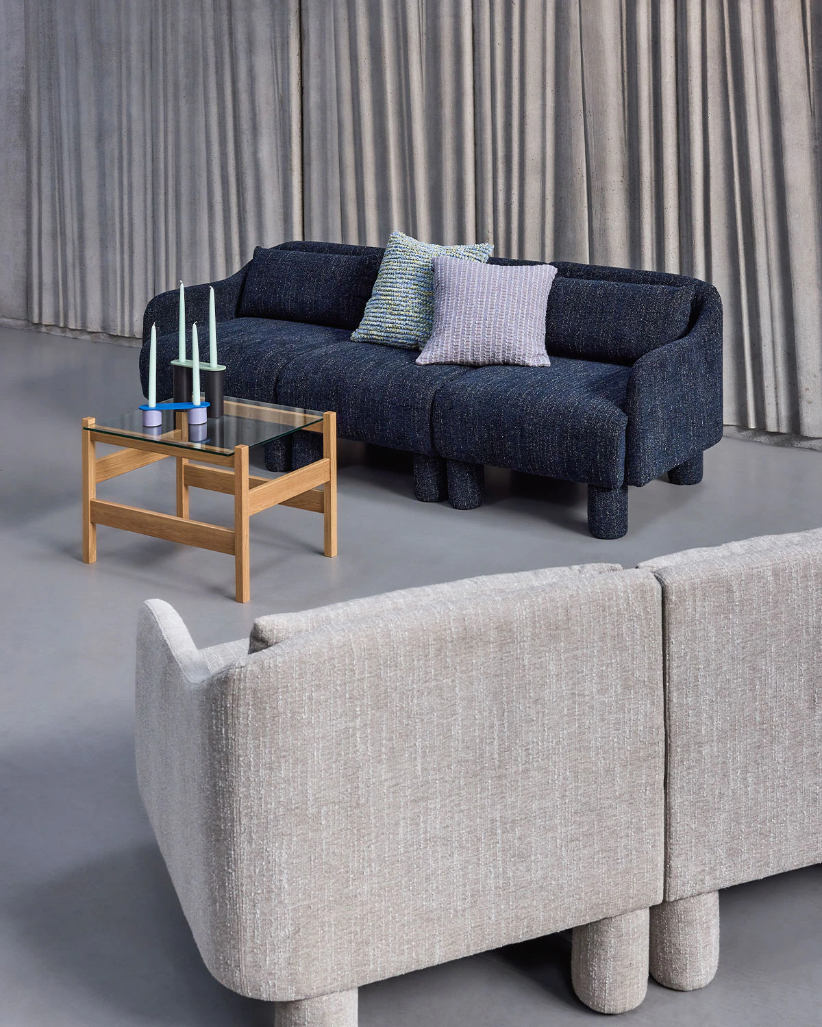 Hübsch Elegance 3-sitssoffa, mörkblå från Hübsch, bild 2