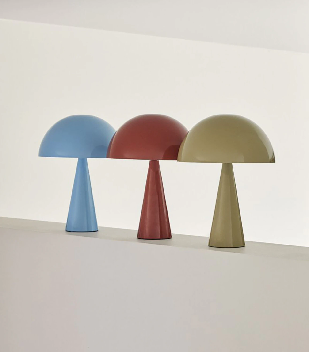 Hübsch Mush Mini Bordslampa, röd från Hübsch, bild 2