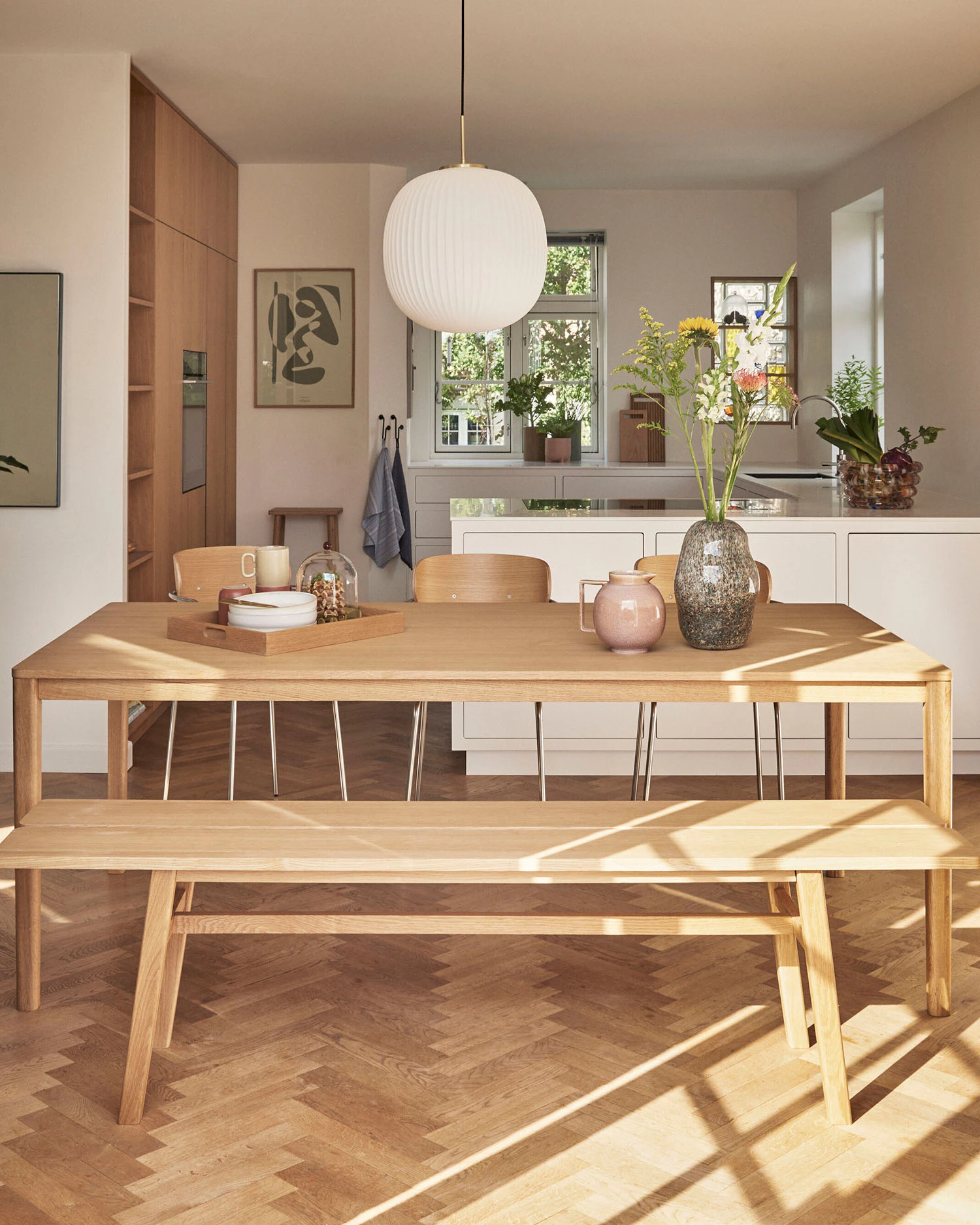 Hübsch Serene Pendellampa, vit från Hübsch, bild 4