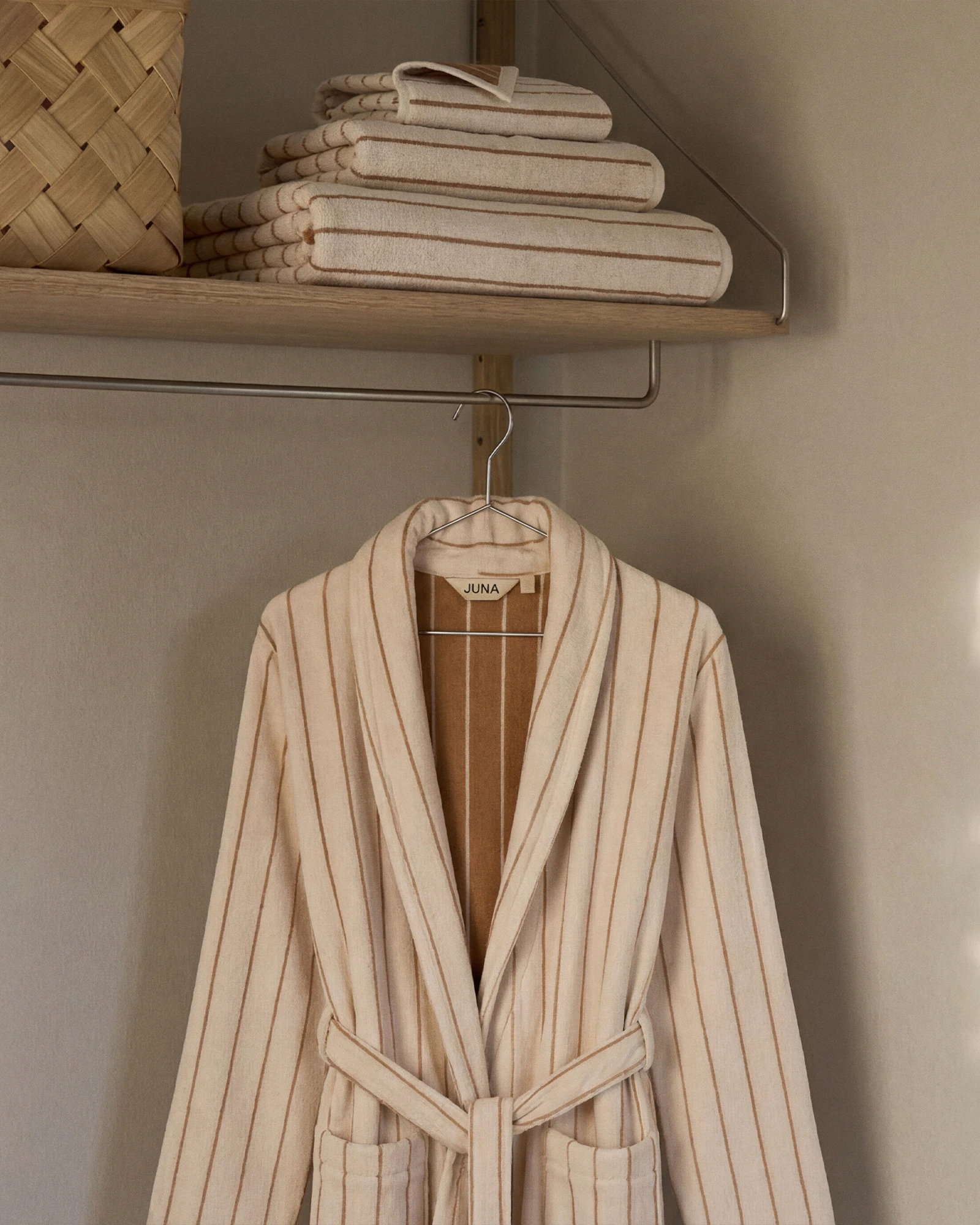 Juna Soft Handduk, off-white från Juna, bild 4