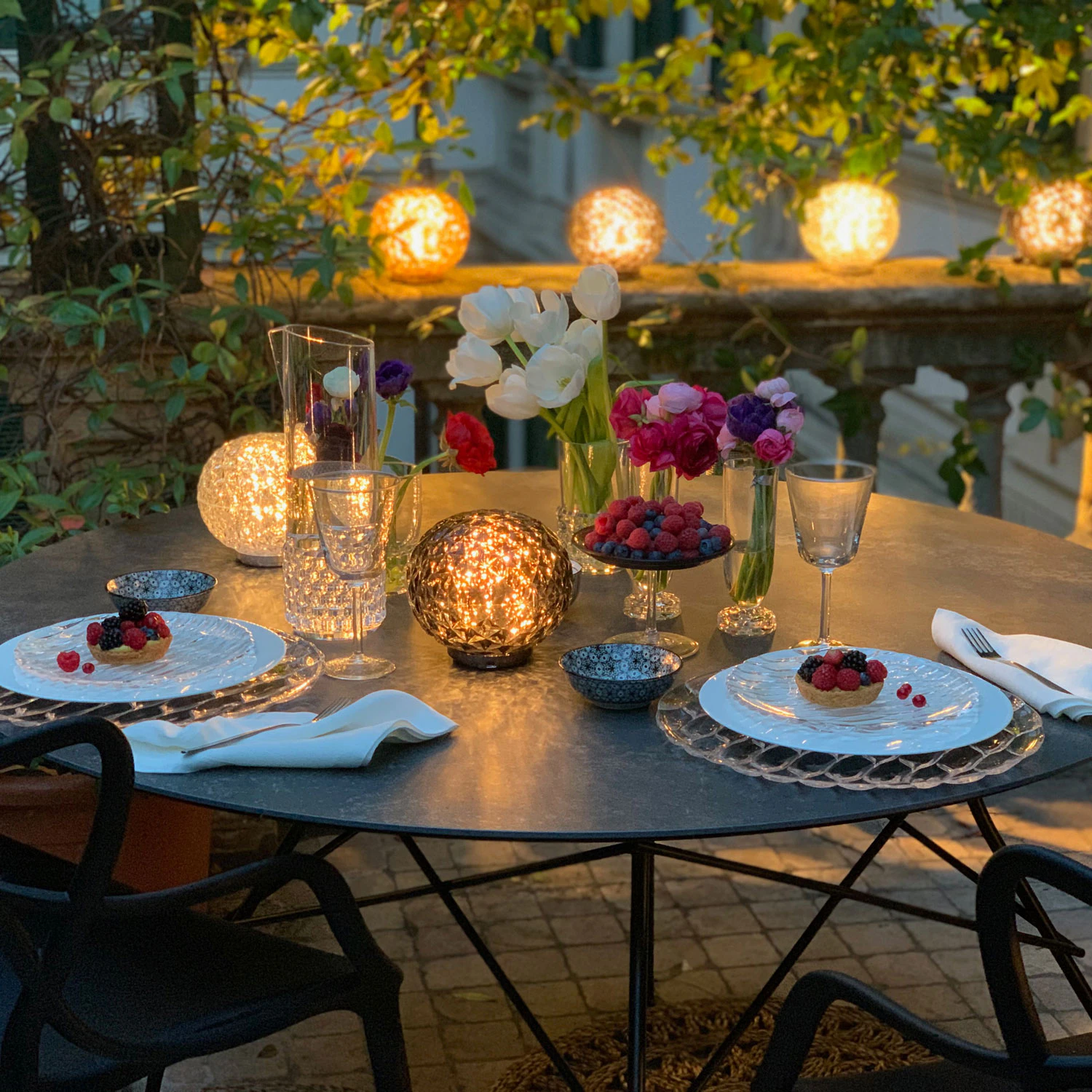 Kartell Mini Planet Bordslampa Med Strömsladd, crystal från Kartell, bild 2