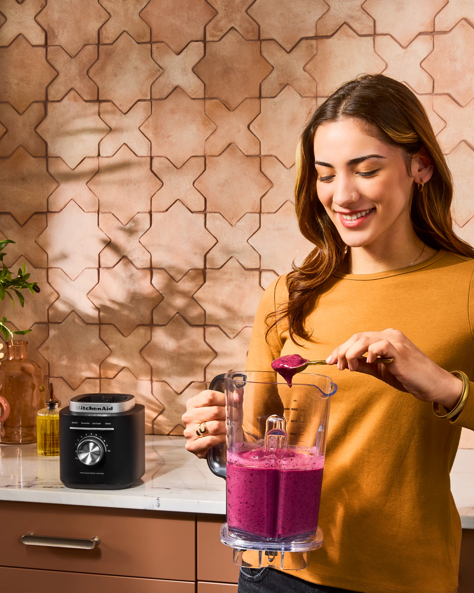Kitchenaid Pure Power Blender Med Plastkanna 2 L, mattsvart från KitchenAid, bild 2
