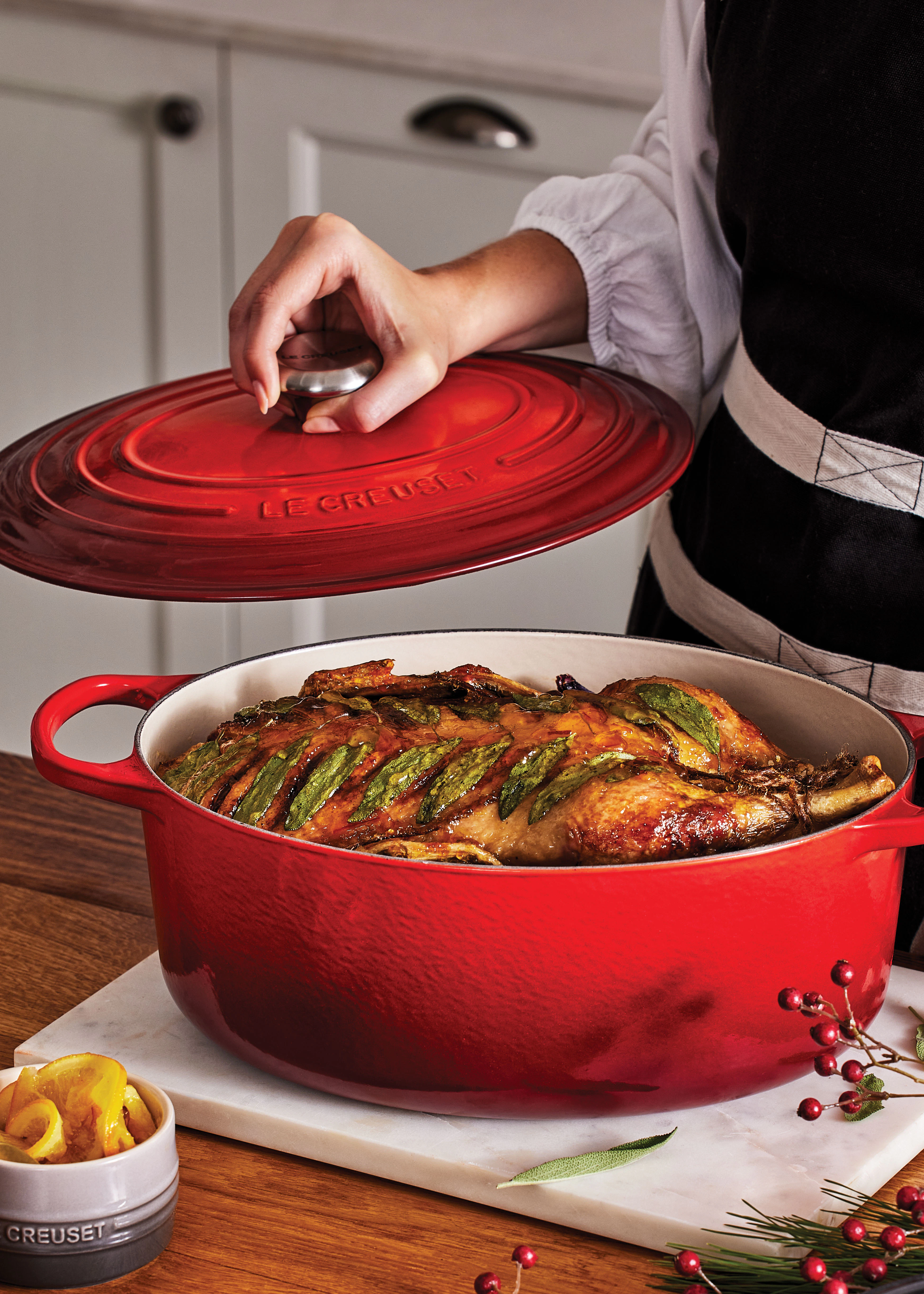 Le Creuset Signature Gryta Oval 27 Cm, cerise från Le Creuset, bild 4