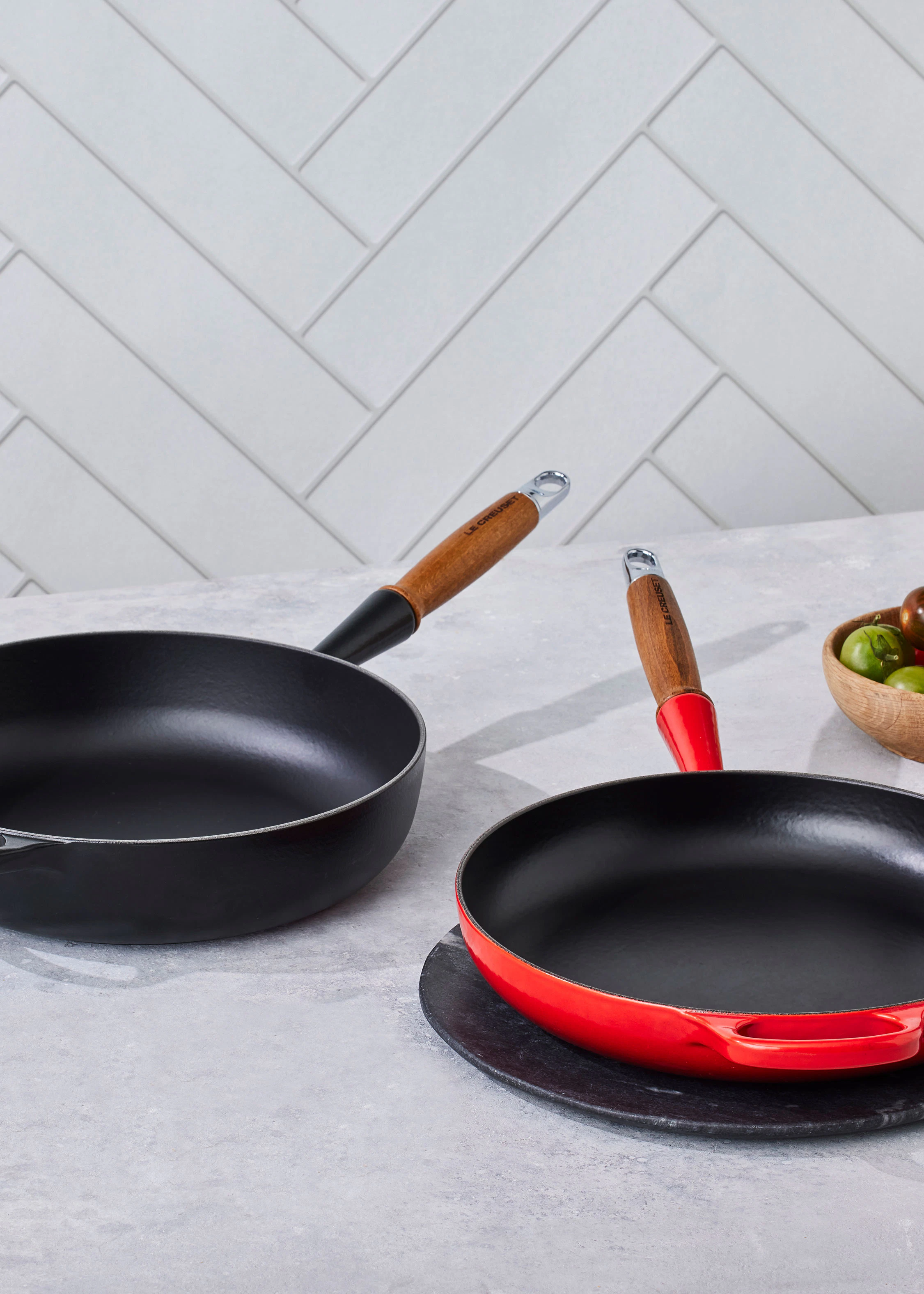 Le Creuset Signature Stekpanna Med Trähandtag 28 Cm, cerise från Le Creuset, bild 5