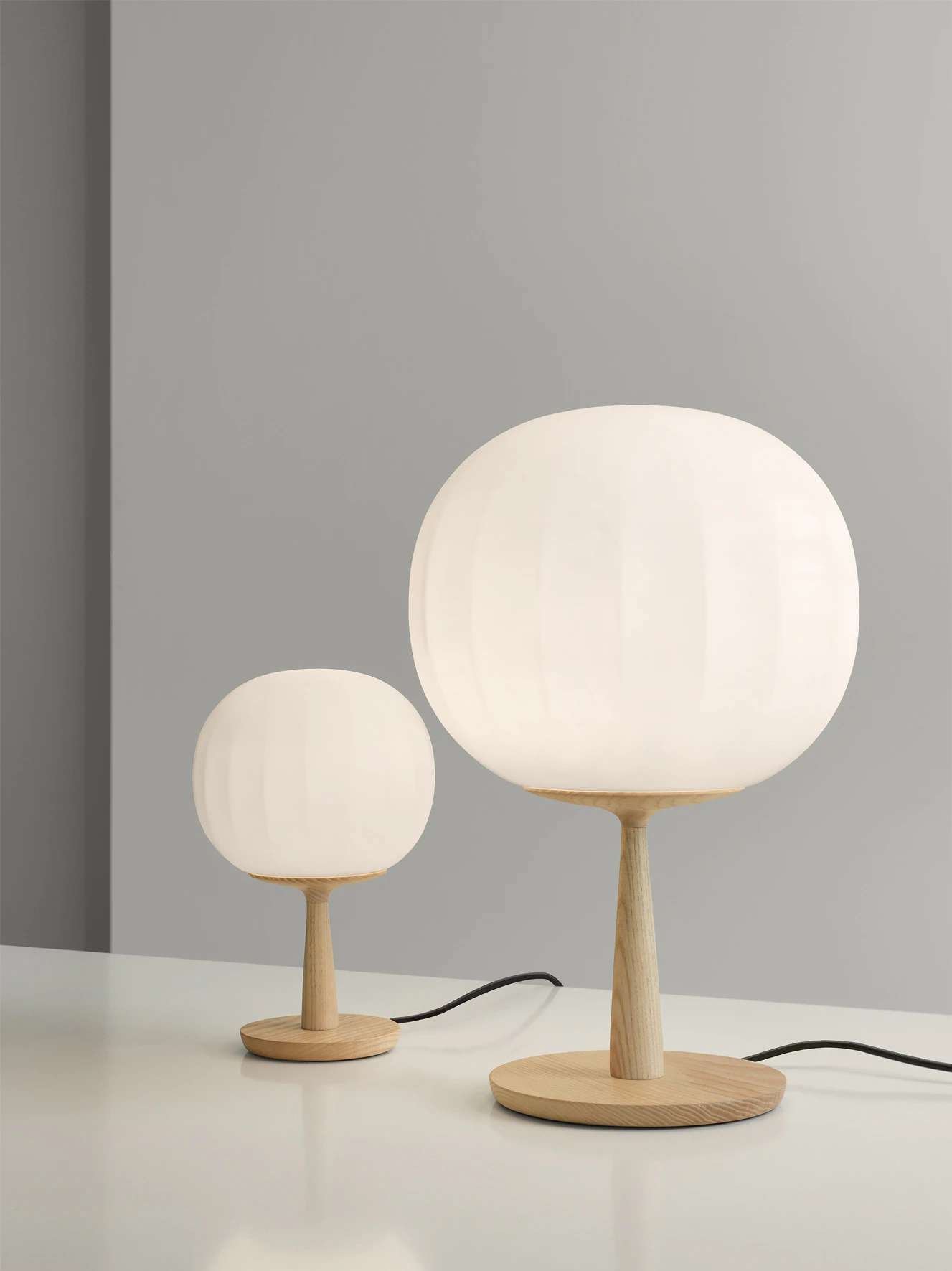 Luceplan Lita Bordslampa 30 Cm Ask /, vit från Luceplan, bild 4