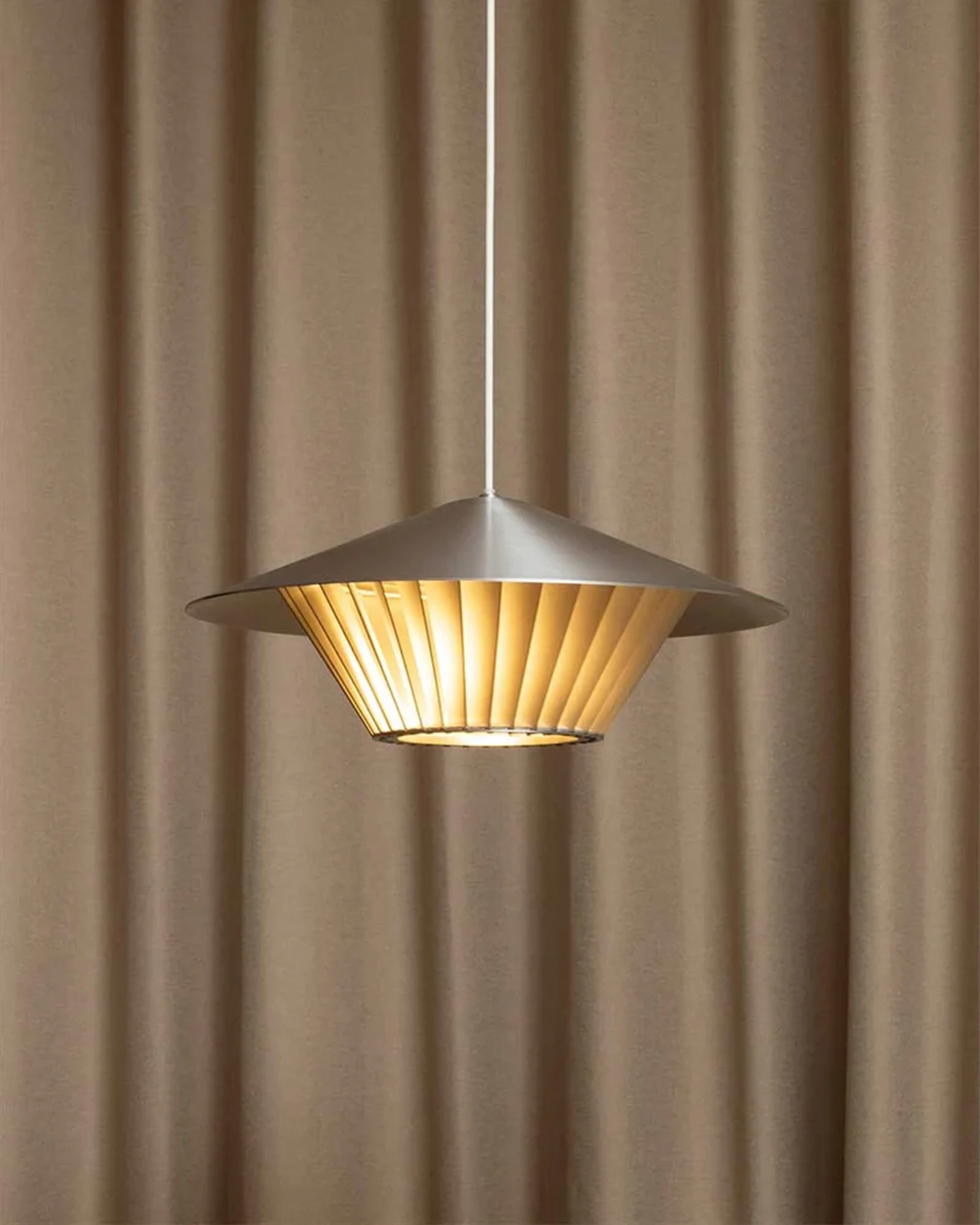 Lyfa Menton Taklampa, aluminium från LYFA, bild 3