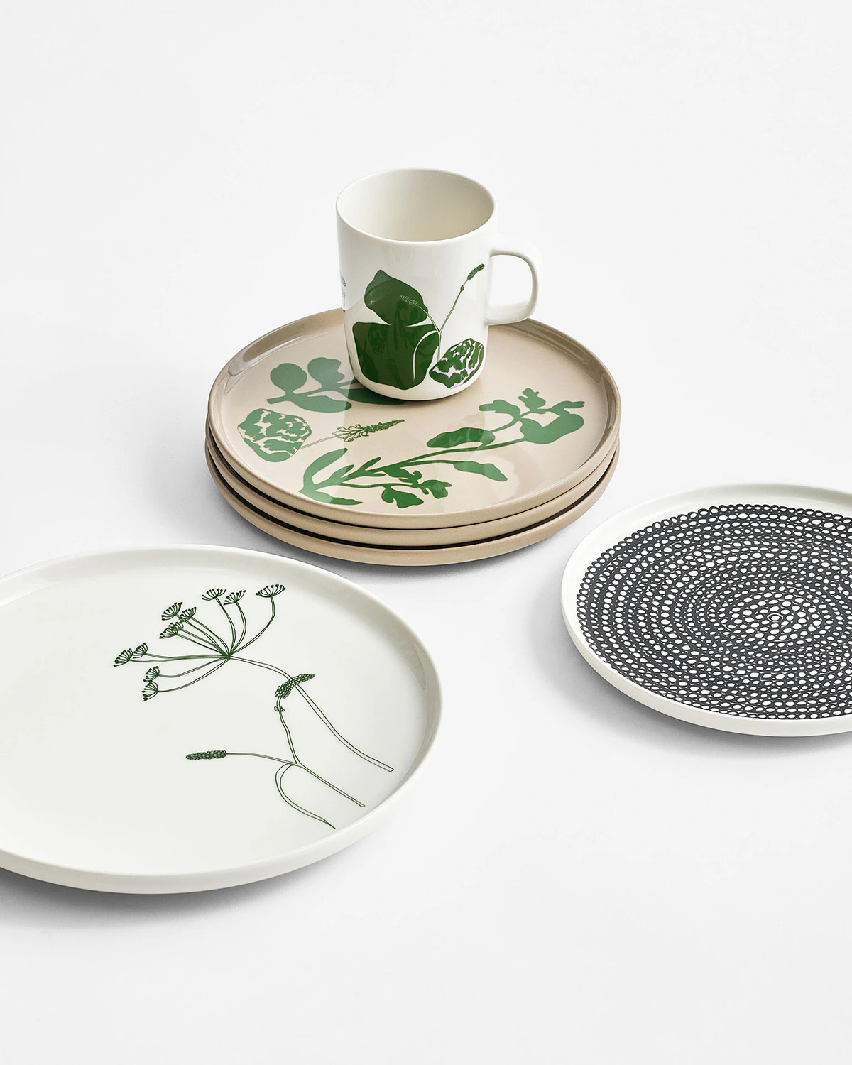 Marimekko Siirtolapuutarha Tallrik 20 Cm Vit/, svart från Marimekko, bild 3