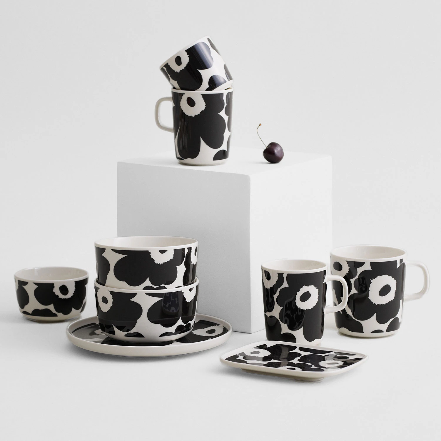 Marimekko Oiva/unikko Skål / Vit, svart från Marimekko, bild 2