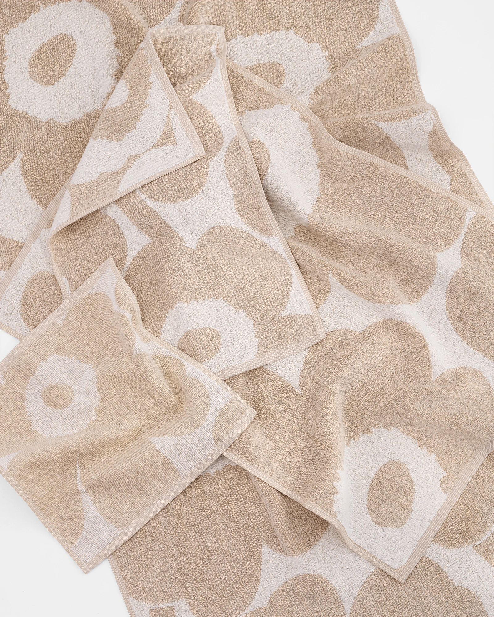 Marimekko Unikko Badhandduk / Linen, off-white från Marimekko, bild 2