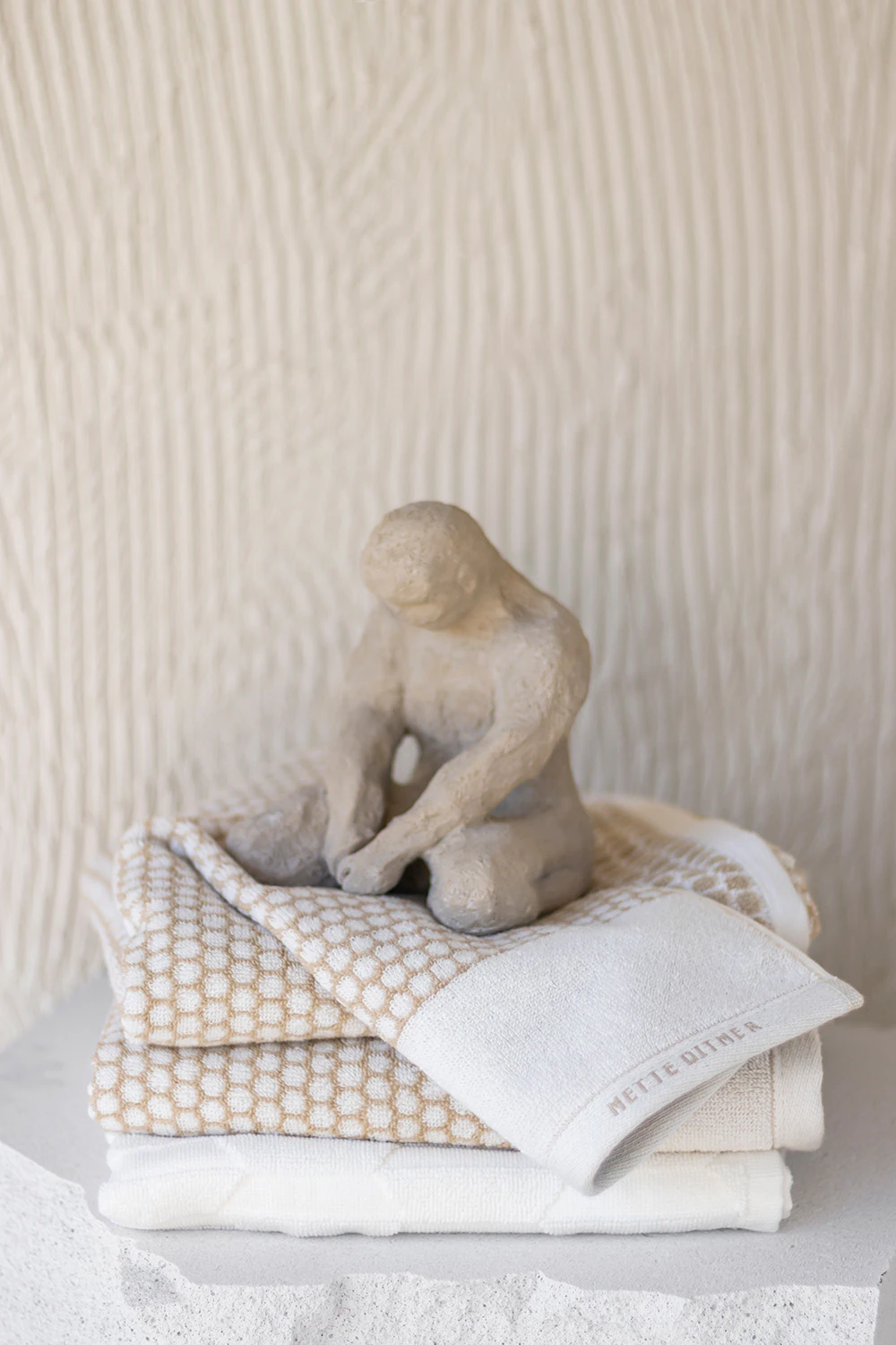 Mette Ditmer Grid Handduk Sand, off-white från Mette Ditmer, bild 2